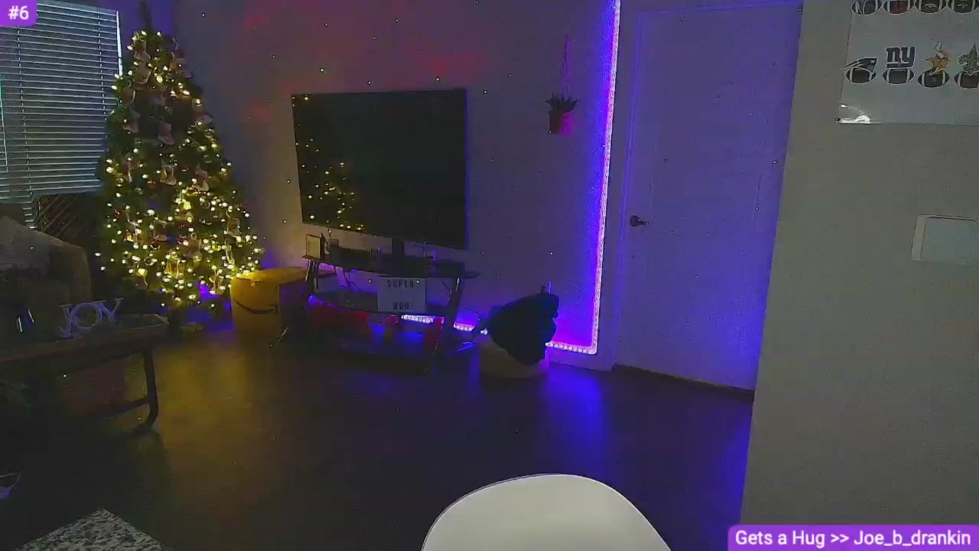 Gallery image thumbnail from Sammy_gray's myfreecams stream on, 12/12/2024, 24:00 image 6 of 20