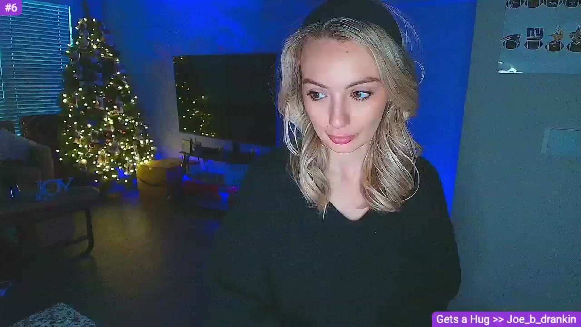 Gallery image thumbnail from Sammy_gray's myfreecams stream on, 12/12/2024, 24:00 image 4 of 20