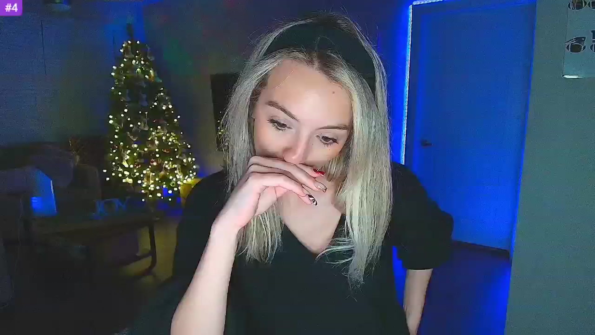 Gallery image thumbnail from Sammy_gray's myfreecams stream on, 12/19/2024, 02:23 image 4 of 20