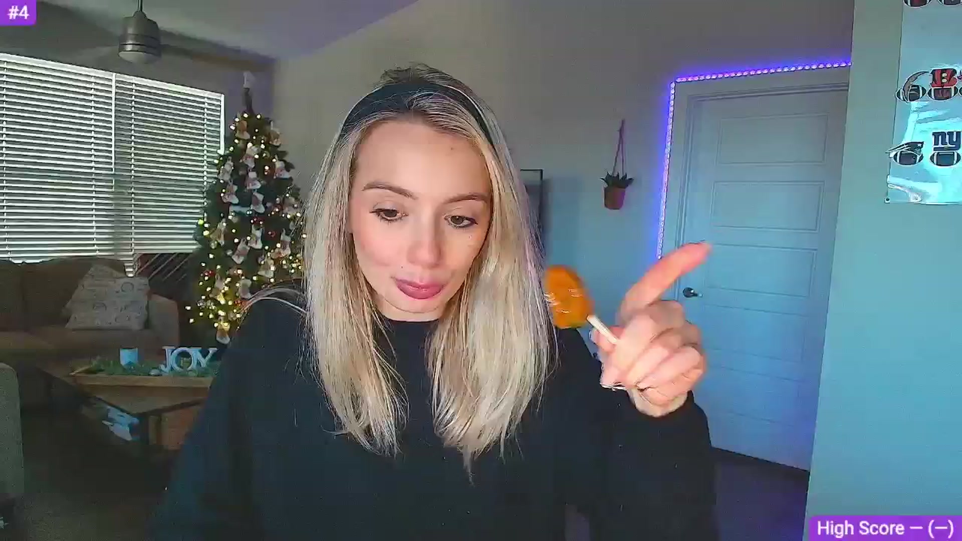 Gallery image thumbnail from Sammy_gray's myfreecams stream on, 12/20/2024, 23:23 image 1 of 20