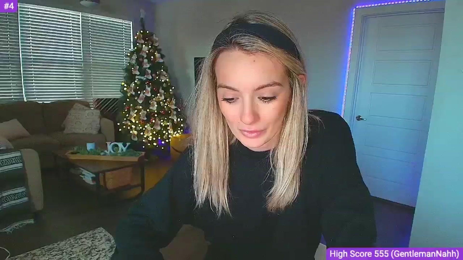 Gallery image thumbnail from Sammy_gray's myfreecams stream on, 12/20/2024, 23:23 image 20 of 20