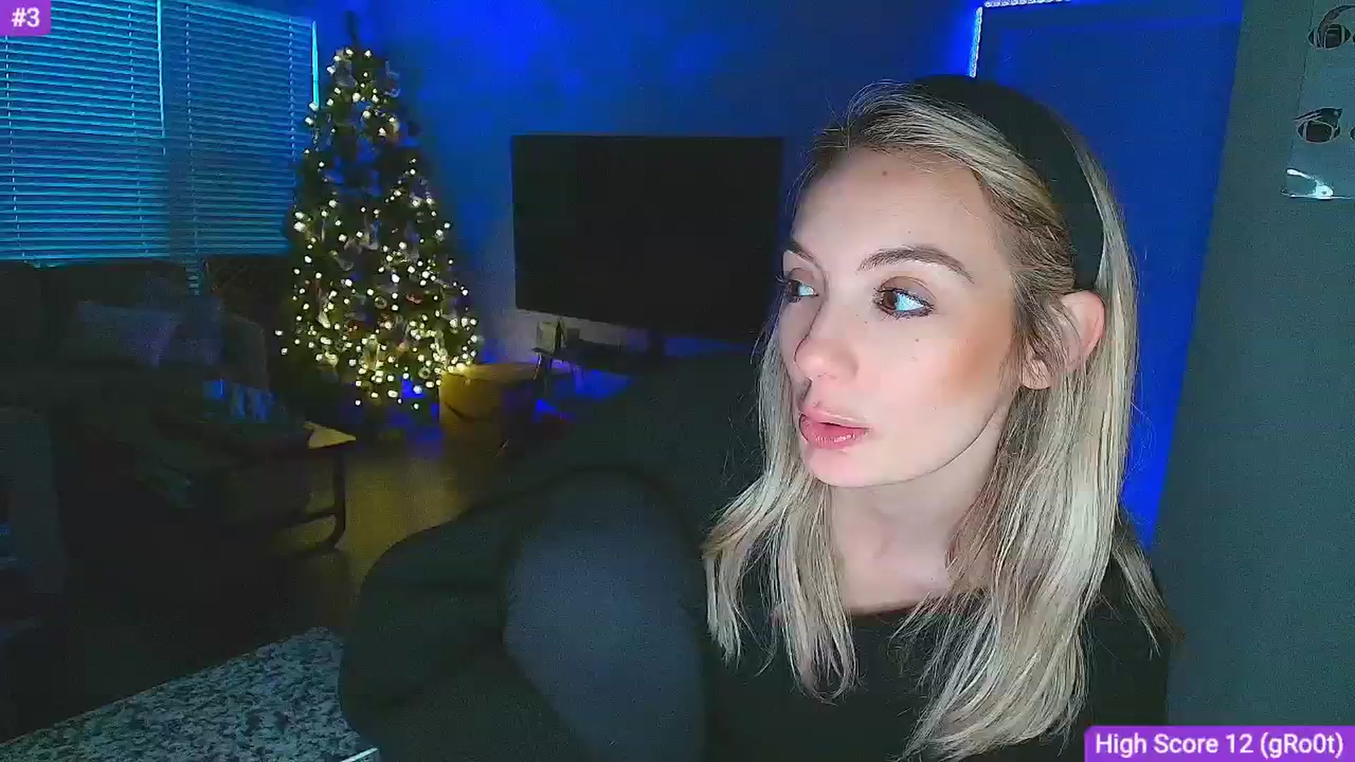 Gallery image thumbnail from Sammy_gray's myfreecams stream on, 12/24/2024, 02:51 image 2 of 20