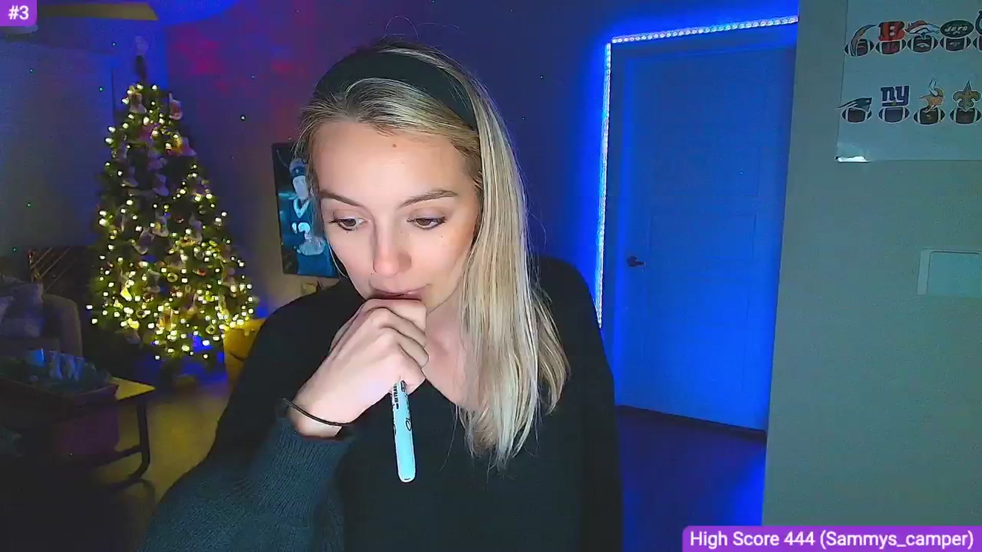 Gallery image thumbnail from Sammy_gray's myfreecams stream on, 12/24/2024, 02:51 image 17 of 20