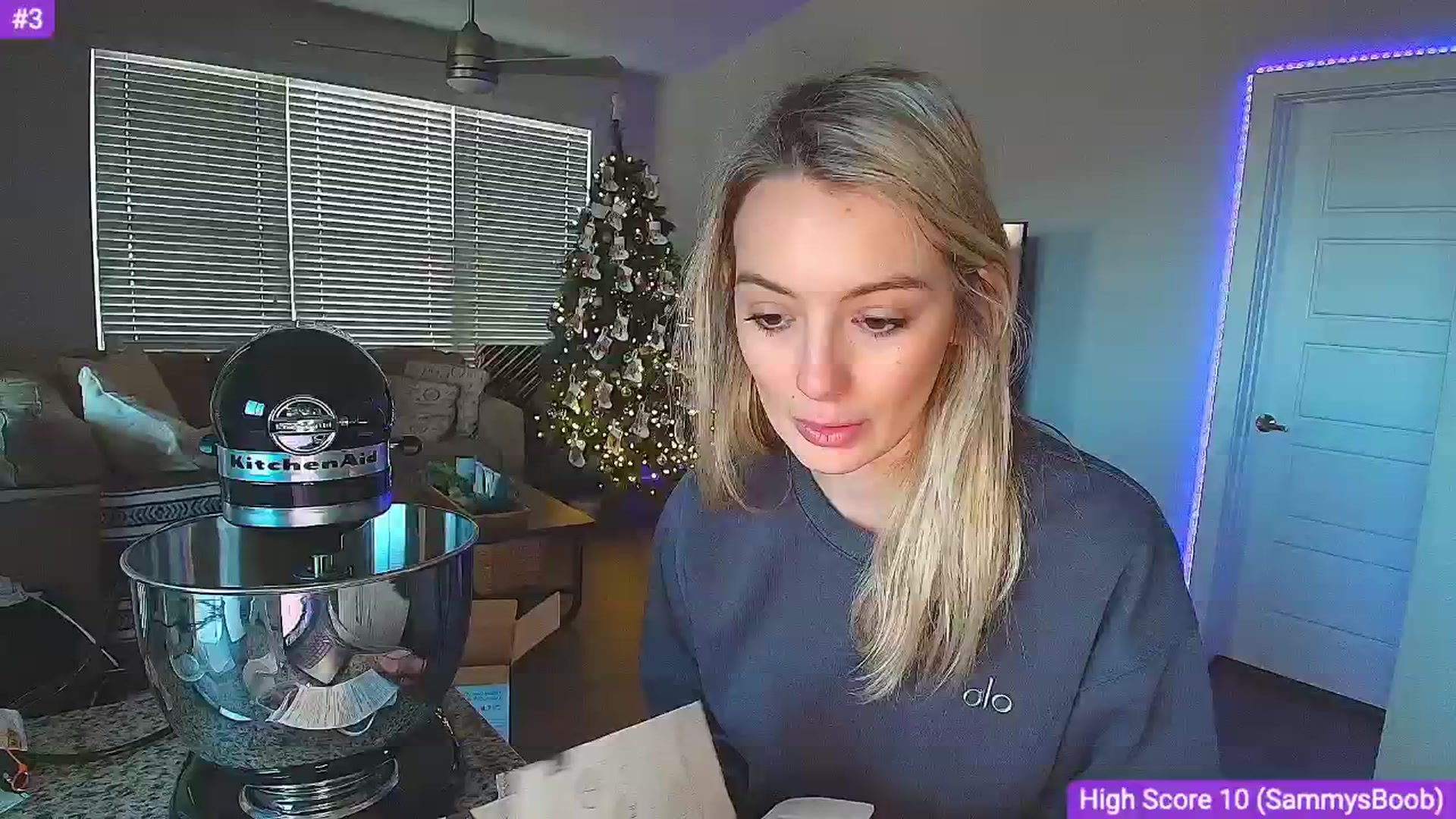 Gallery image thumbnail from Sammy_gray's myfreecams stream on, 12/26/2024, 01:57 image 2 of 20