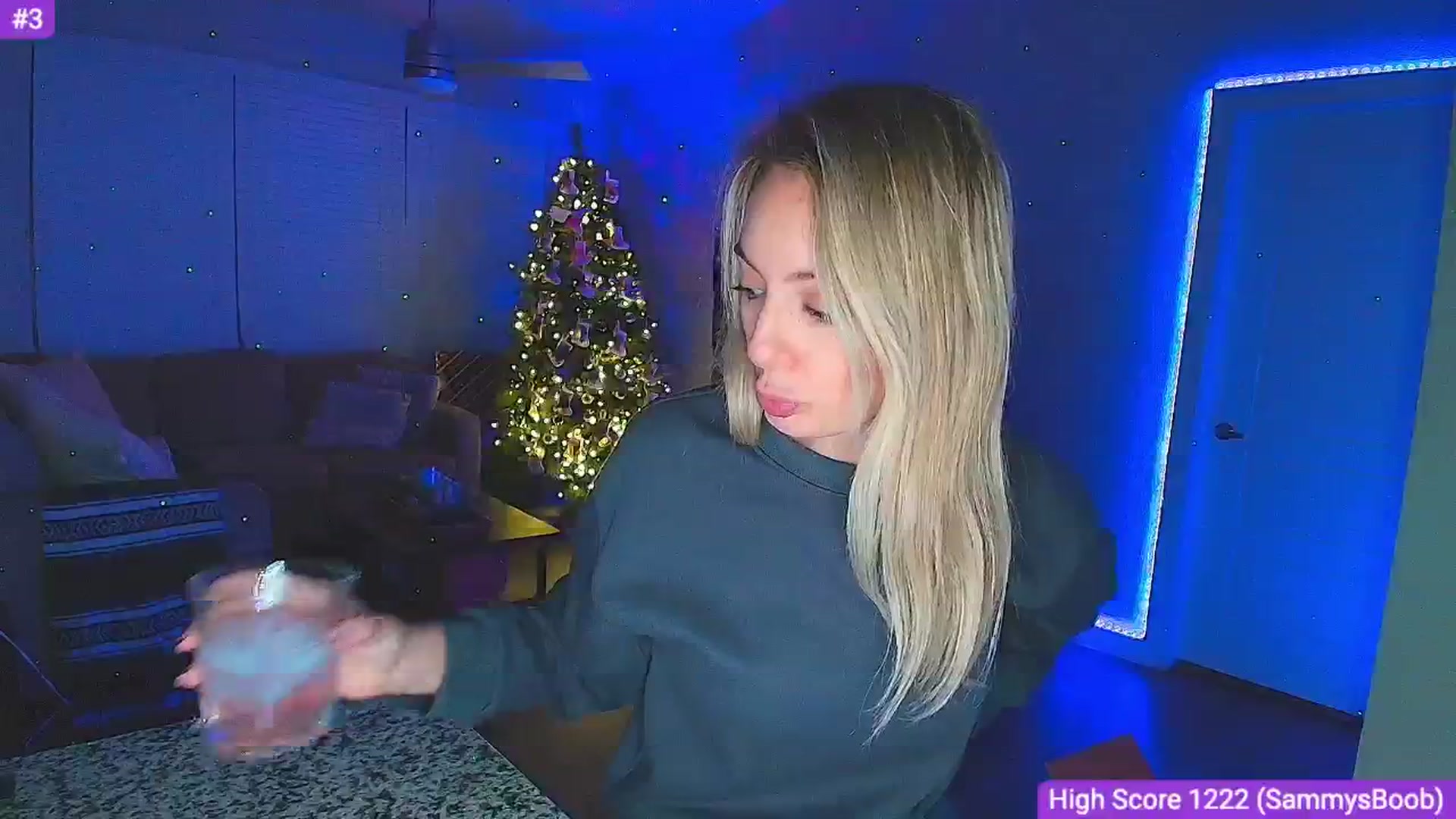 Gallery image thumbnail from Sammy_gray's myfreecams stream on, 12/26/2024, 01:57 image 14 of 20