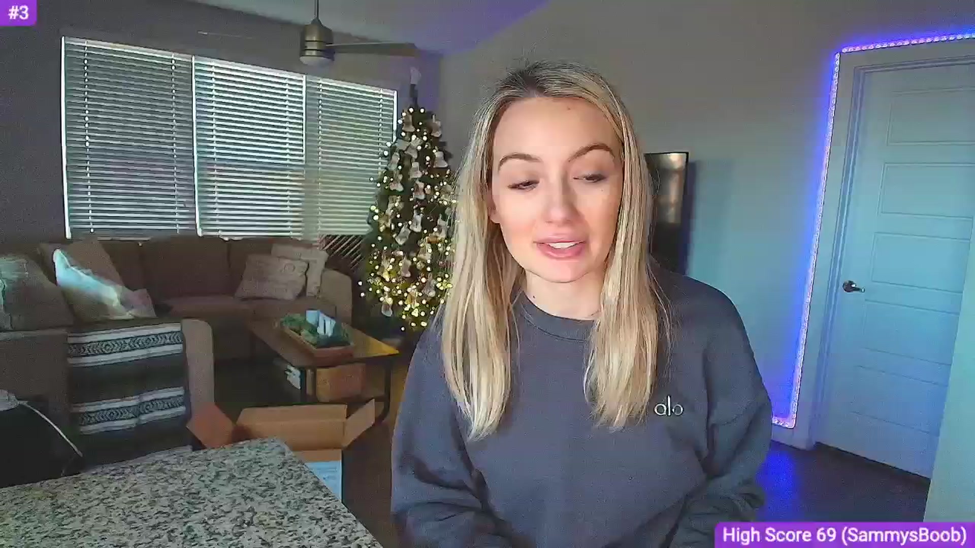 Gallery image thumbnail from Sammy_gray's myfreecams stream on, 12/26/2024, 01:57 image 6 of 20