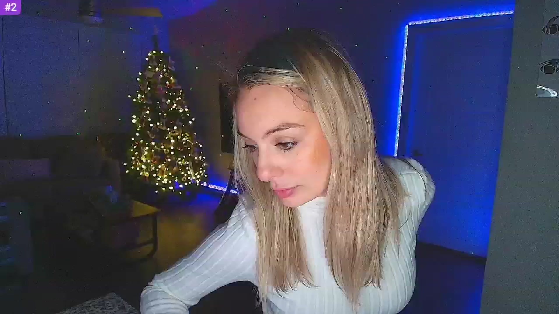 Gallery image thumbnail from Sammy_gray's myfreecams stream on, 12/29/2024, 02:24 image 3 of 20