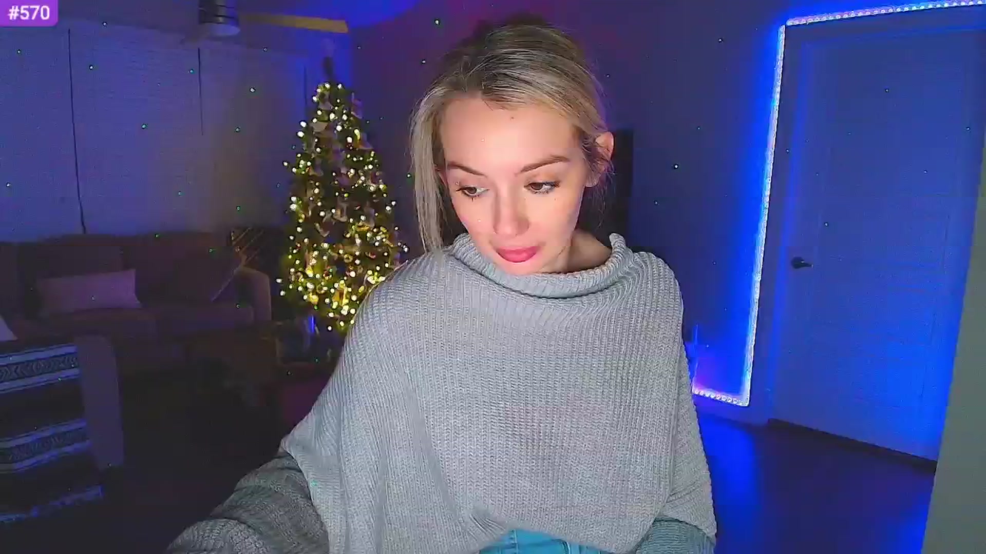 Gallery image thumbnail from Sammy_gray's myfreecams stream on, 01/02/2025, 04:04 image 7 of 20