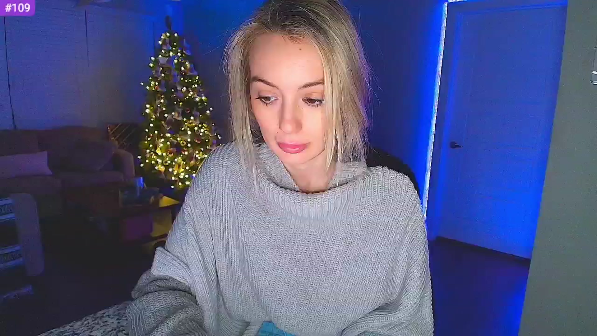Gallery image thumbnail from Sammy_gray's myfreecams stream on, 01/02/2025, 07:10 image 13 of 20