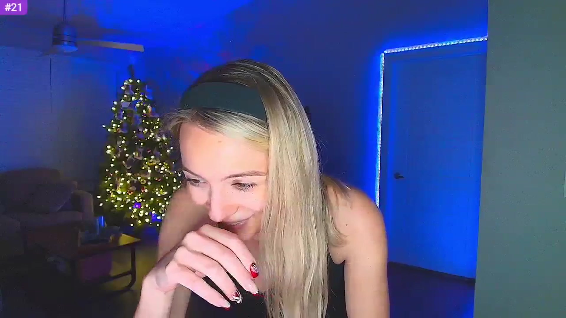 Gallery image thumbnail from Sammy_gray's myfreecams stream on, 01/04/2025, 05:44 image 17 of 20