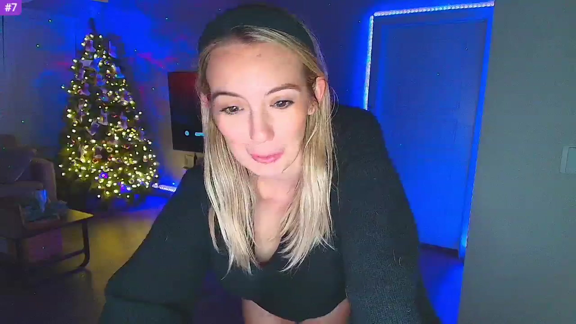 Gallery image thumbnail from Sammy_gray's myfreecams stream on, 01/06/2025, 05:38 image 15 of 20