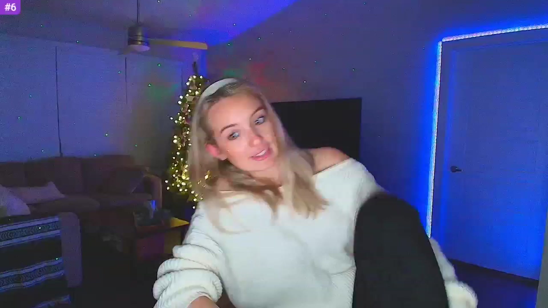 Gallery image thumbnail from Sammy_gray's myfreecams stream on, 01/07/2025, 01:16 image 16 of 20