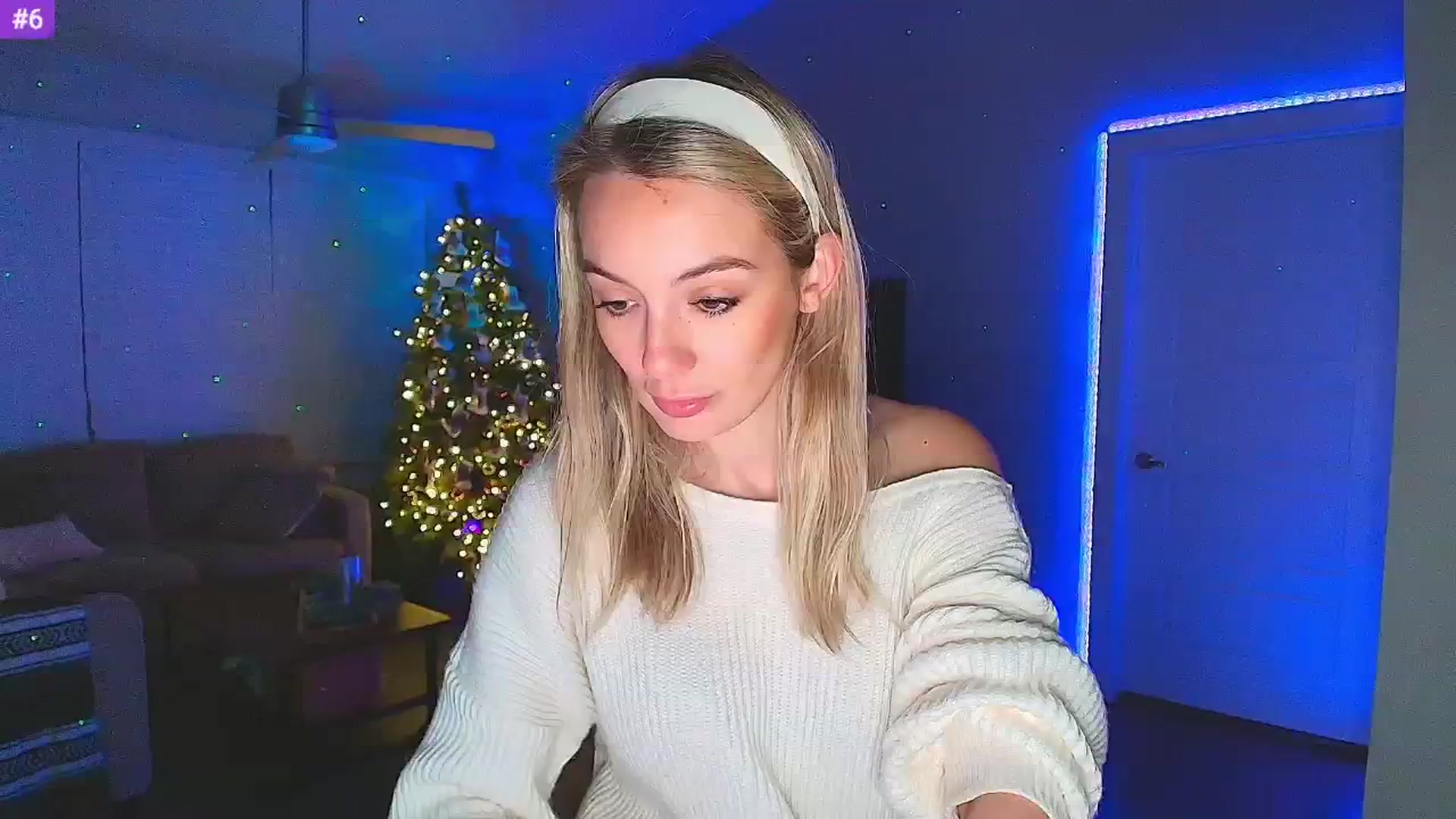 Gallery image thumbnail from Sammy_gray's myfreecams stream on, 01/07/2025, 03:18 image 3 of 20