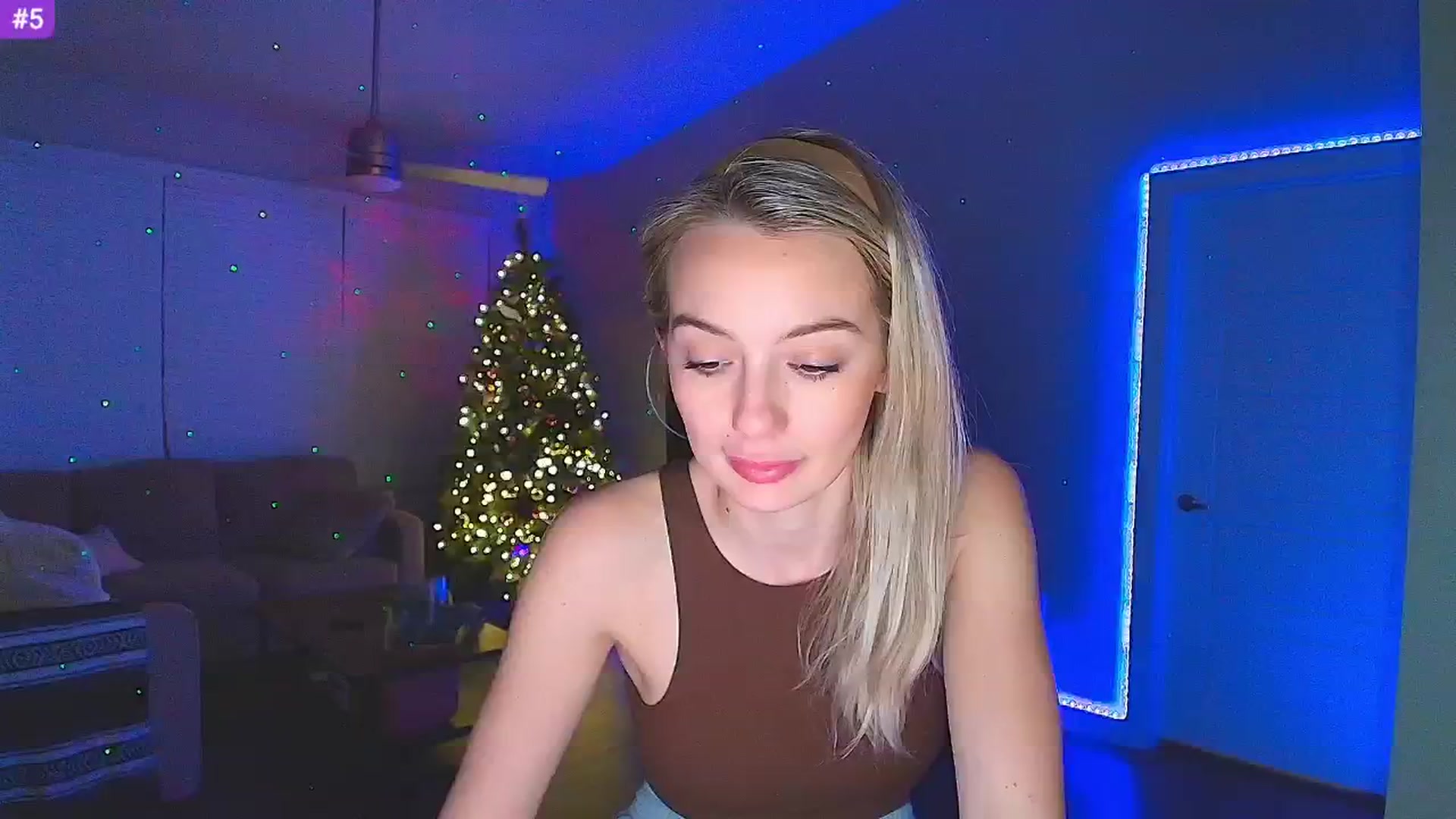 Gallery image thumbnail from Sammy_gray's myfreecams stream on, 01/08/2025, 01:58 image 17 of 20