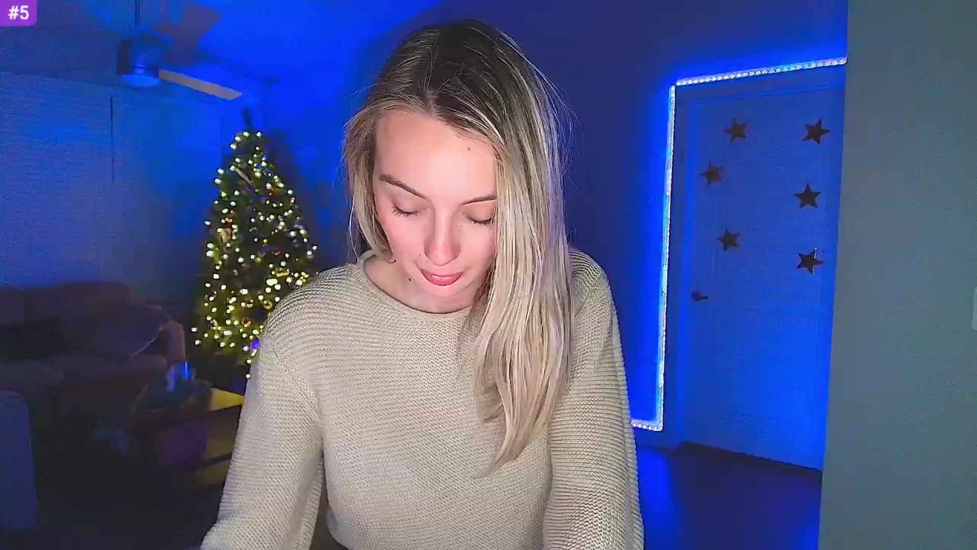 Gallery image thumbnail from Sammy_gray's myfreecams stream on, 01/16/2025, 03:30 image 12 of 20