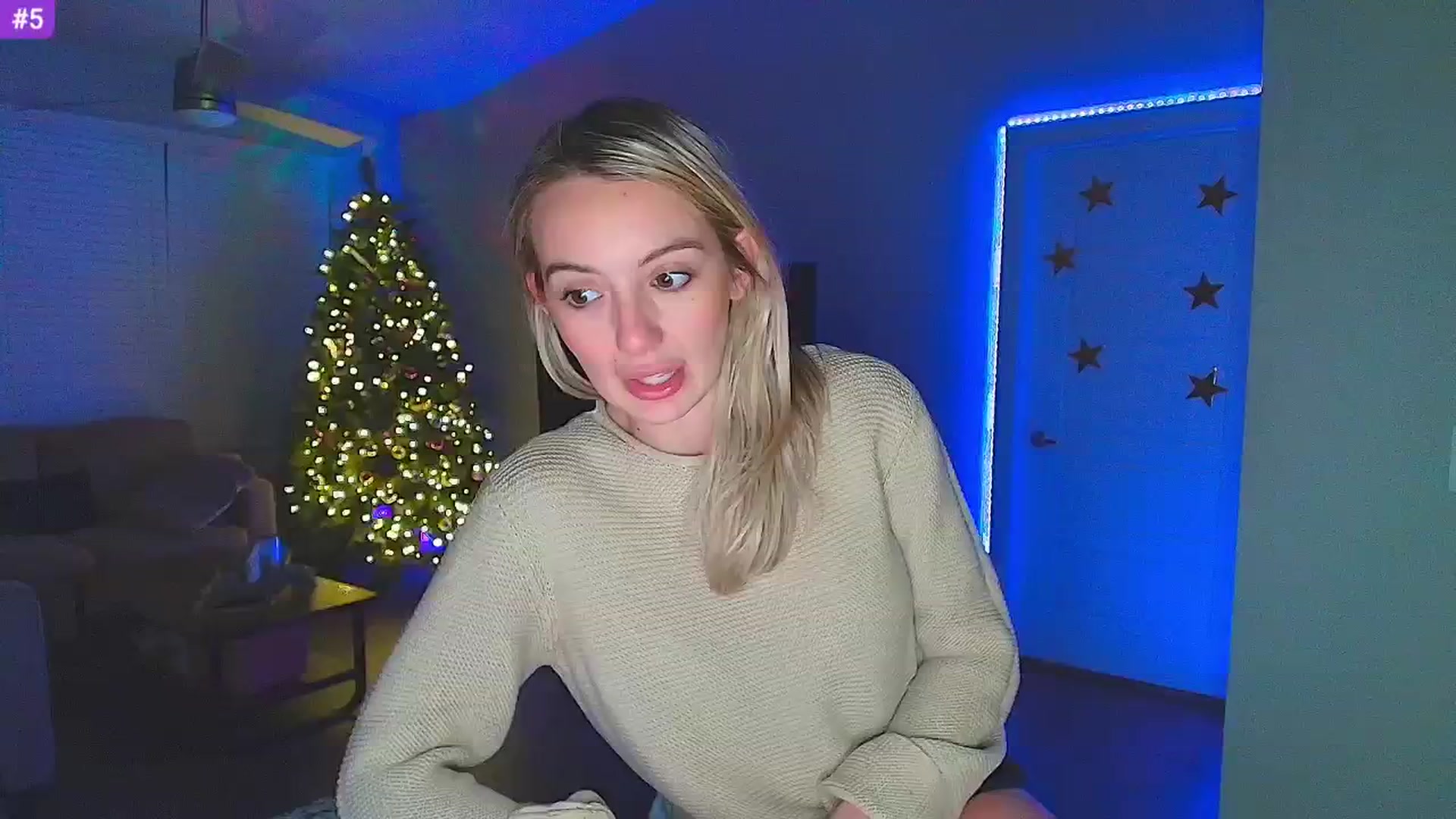 Gallery image thumbnail from Sammy_gray's myfreecams stream on, 01/16/2025, 03:30 image 1 of 20