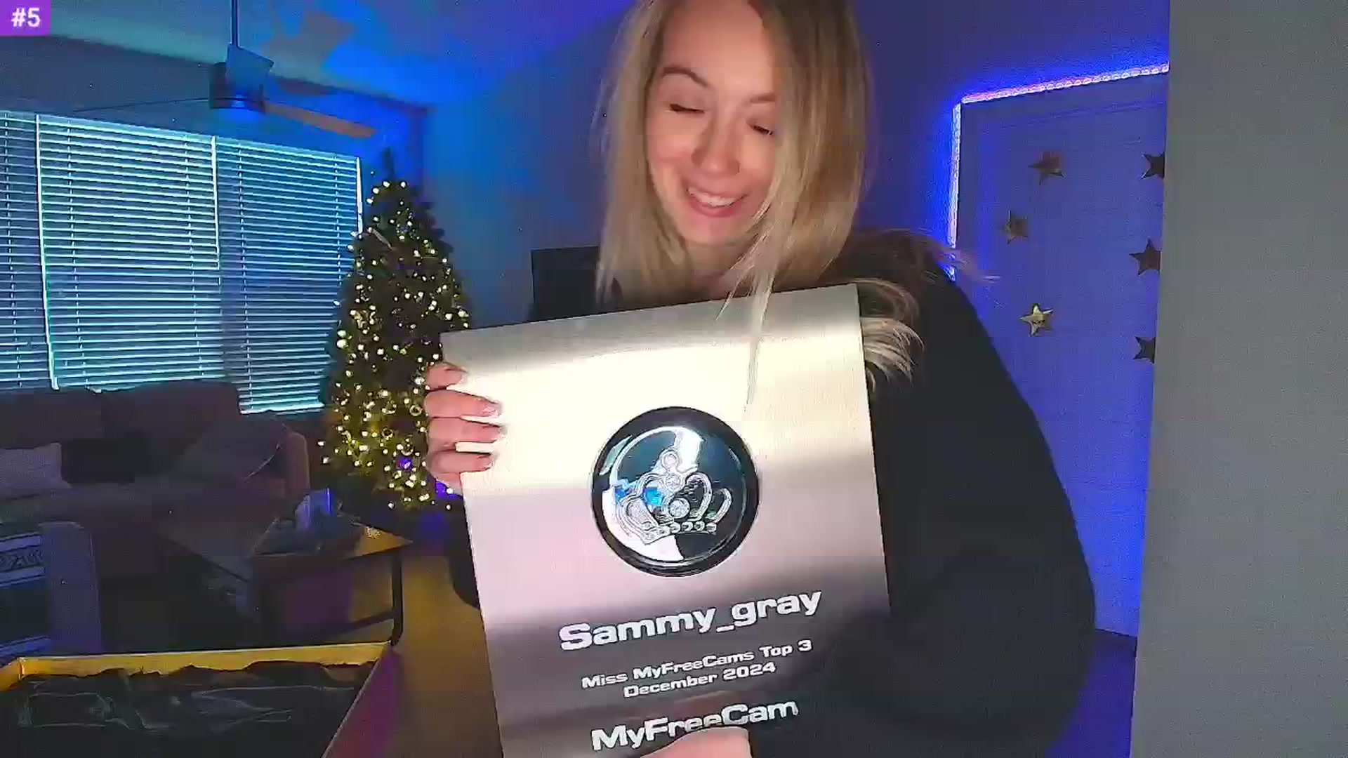 Gallery image thumbnail from Sammy_gray's myfreecams stream on, 01/17/2025, 02:55 image 2 of 20