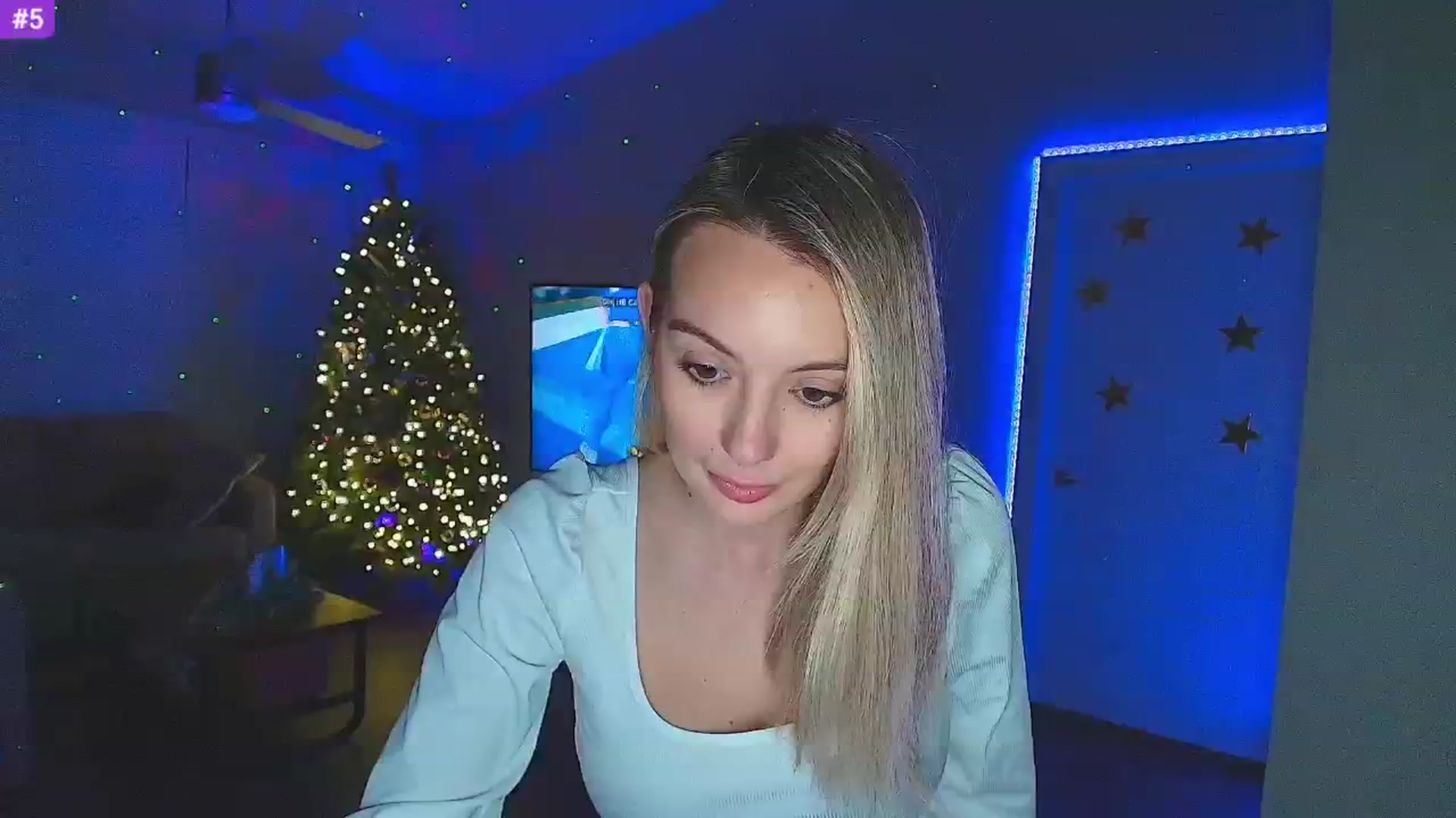 Gallery image thumbnail from Sammy_gray's myfreecams stream on, 01/19/2025, 04:32 image 3 of 20