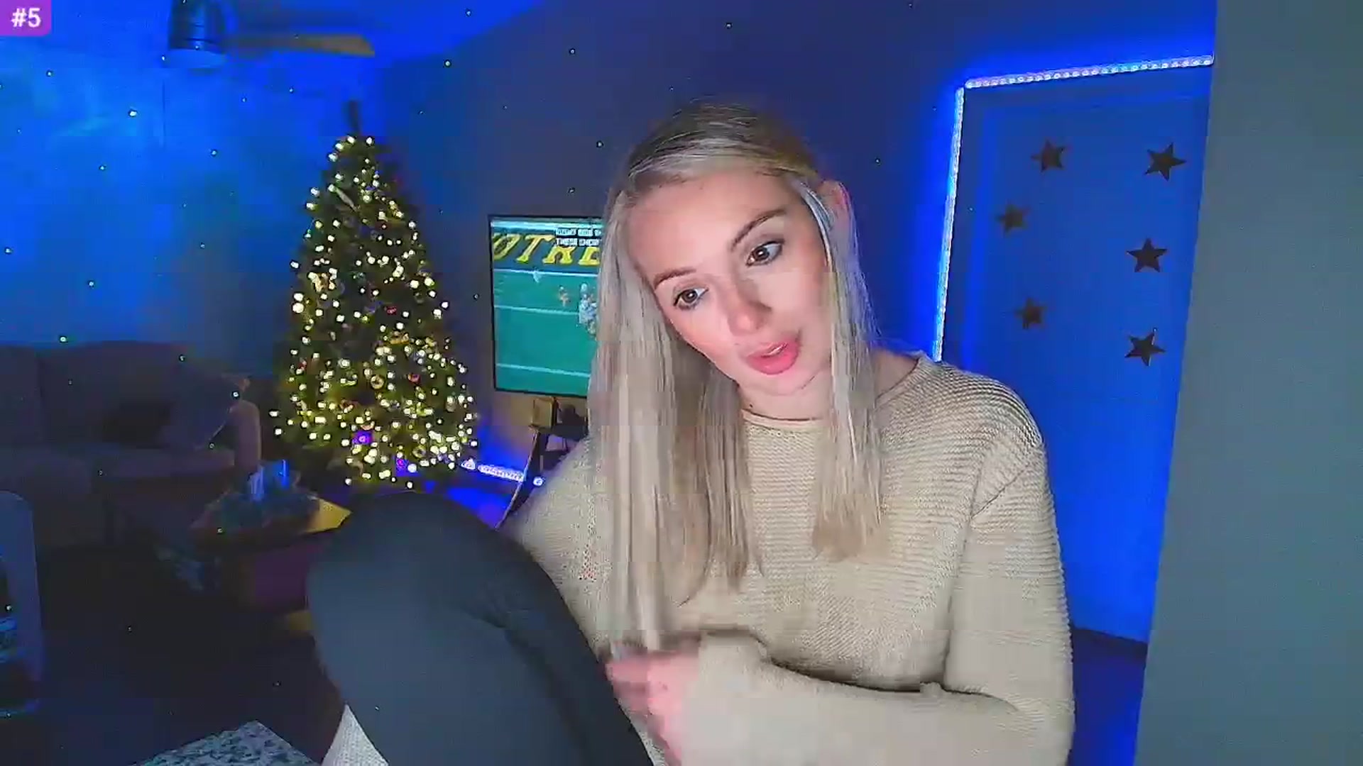 Gallery image thumbnail from Sammy_gray's myfreecams stream on, 01/21/2025, 01:10 image 14 of 20