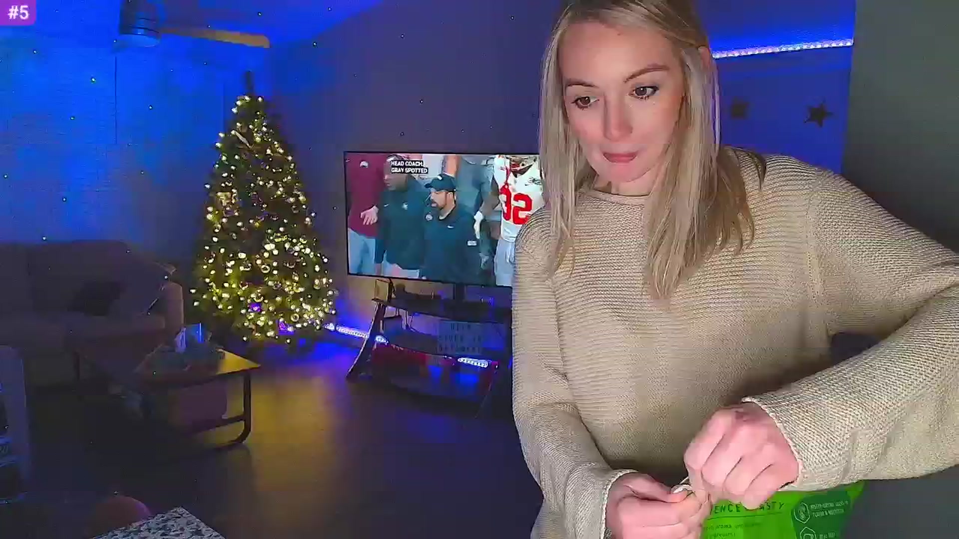 Gallery image thumbnail from Sammy_gray's myfreecams stream on, 01/21/2025, 01:30 image 7 of 20