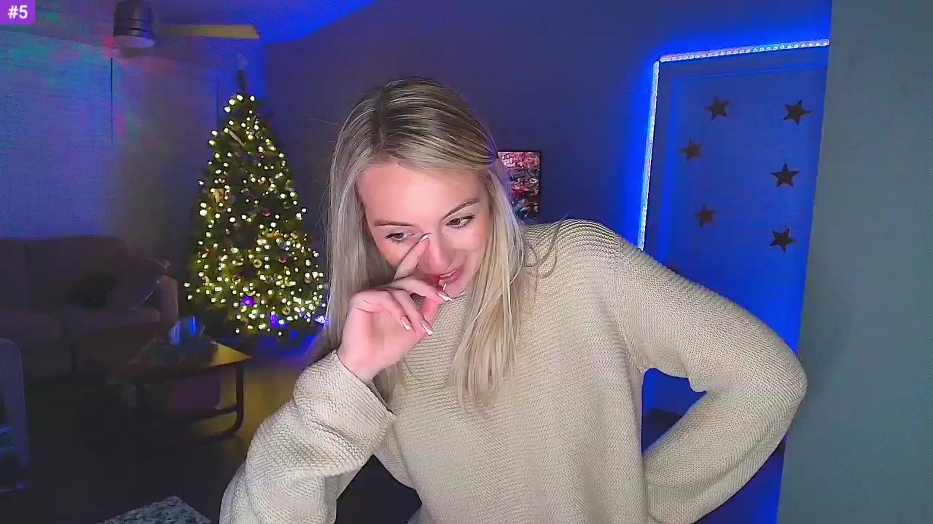 Gallery image thumbnail from Sammy_gray's myfreecams stream on, 01/21/2025, 04:25 image 4 of 20
