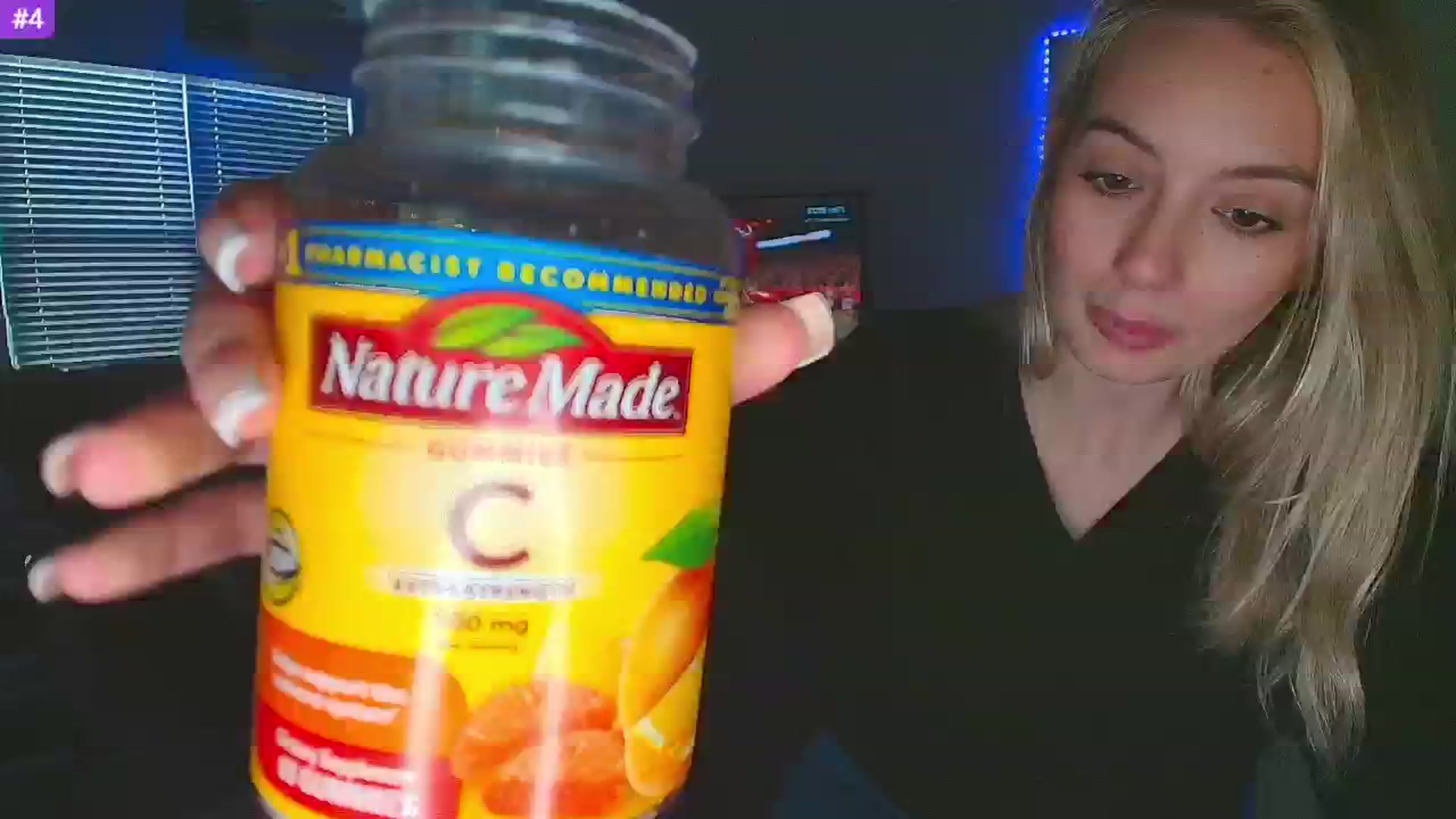 Gallery image thumbnail from Sammy_gray's myfreecams stream on, 01/27/2025, 03:06 image 2 of 20