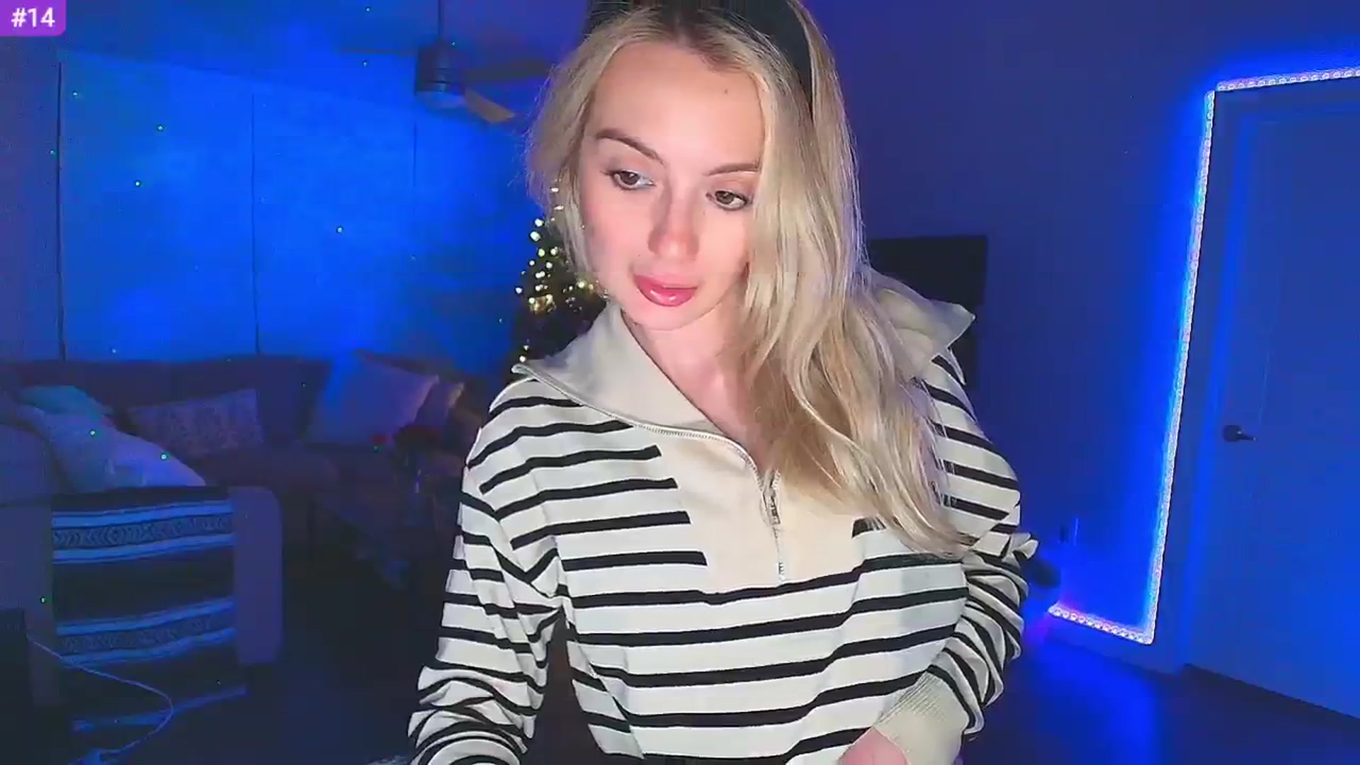 Gallery image thumbnail from Sammy_gray's myfreecams stream on, 02/06/2025, 06:42 image 11 of 20