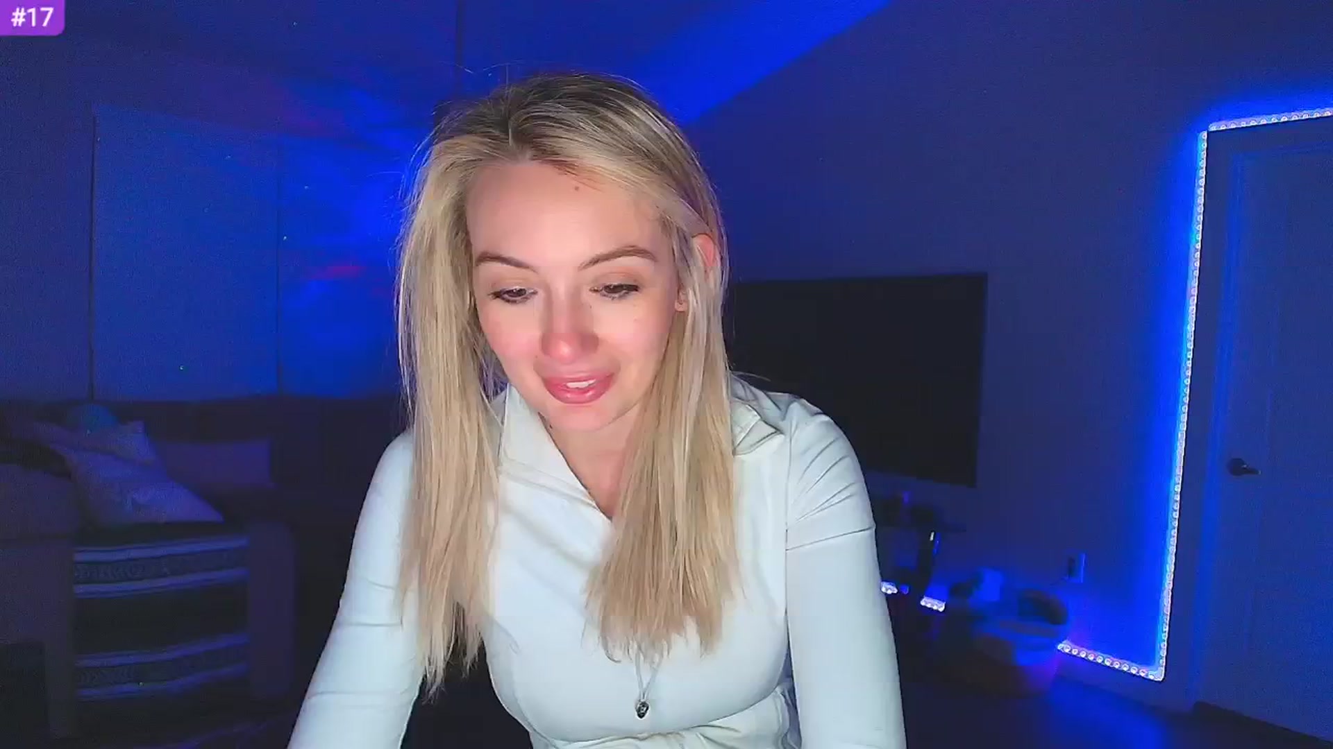 Gallery image thumbnail from Sammy_gray's myfreecams stream on, 02/08/2025, 07:04 image 10 of 20