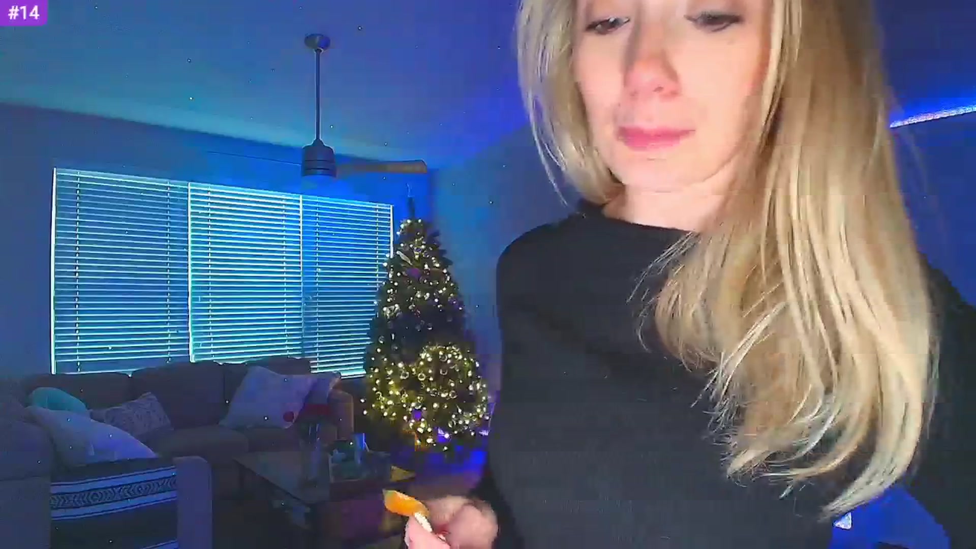 Gallery image thumbnail from Sammy_gray's myfreecams stream on, 02/09/2025, 04:09 image 3 of 20