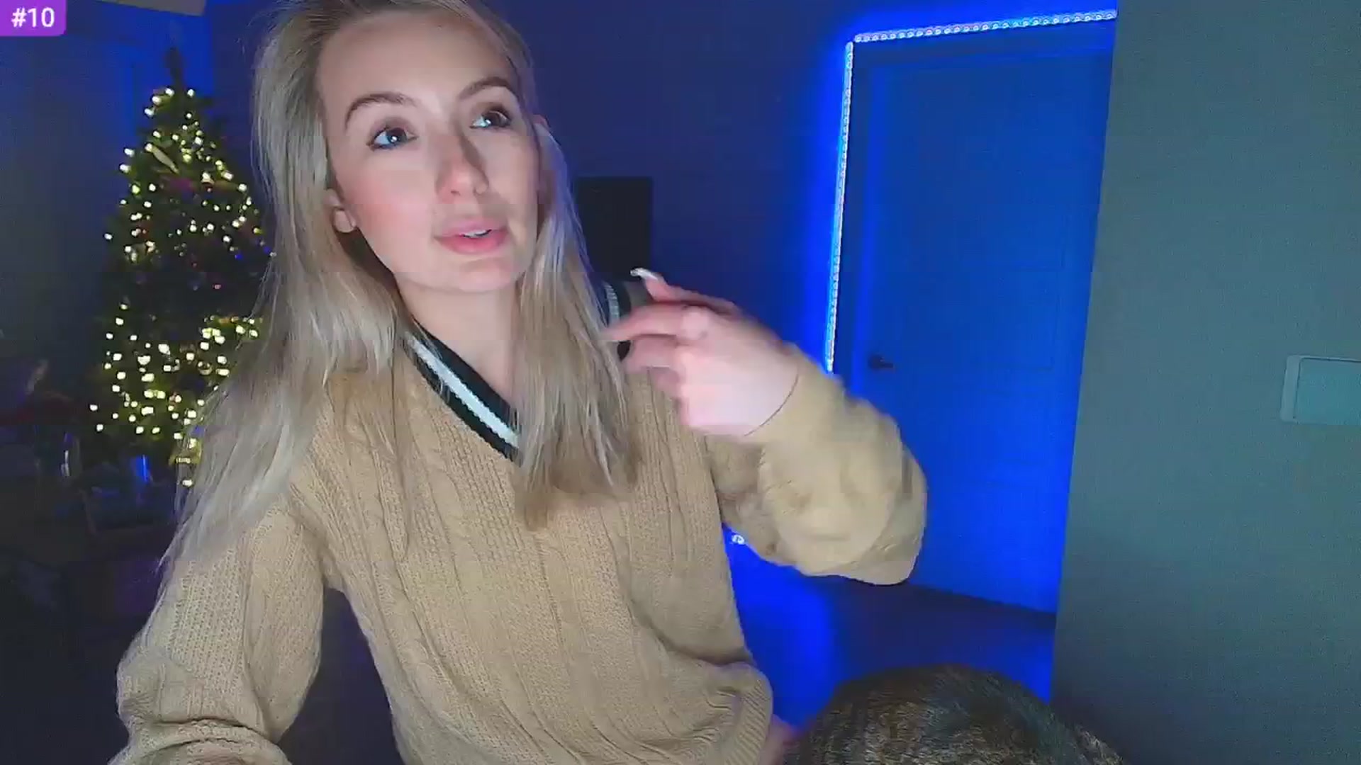 Gallery image thumbnail from Sammy_gray's myfreecams stream on, 02/13/2025, 03:34 image 8 of 20