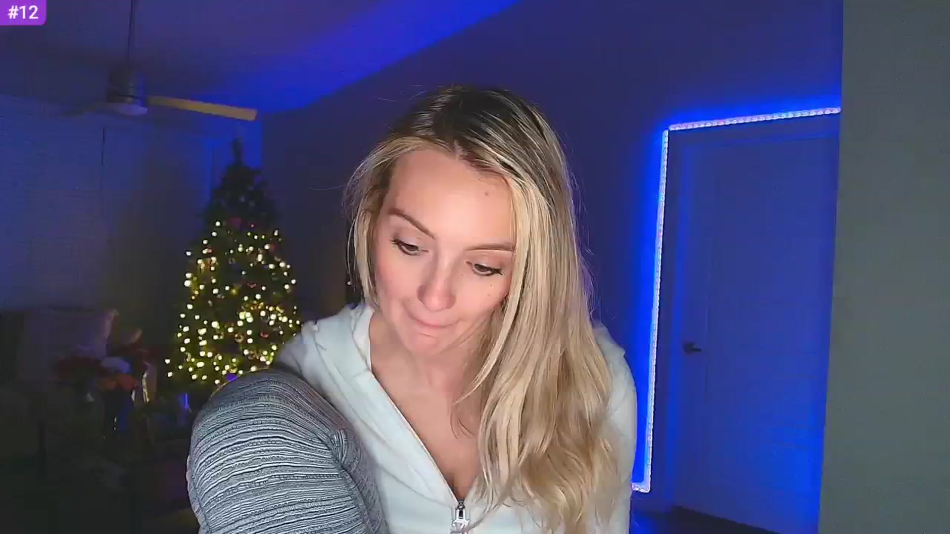 Gallery image thumbnail from Sammy_gray's myfreecams stream on, 02/16/2025, 04:26 image 7 of 20