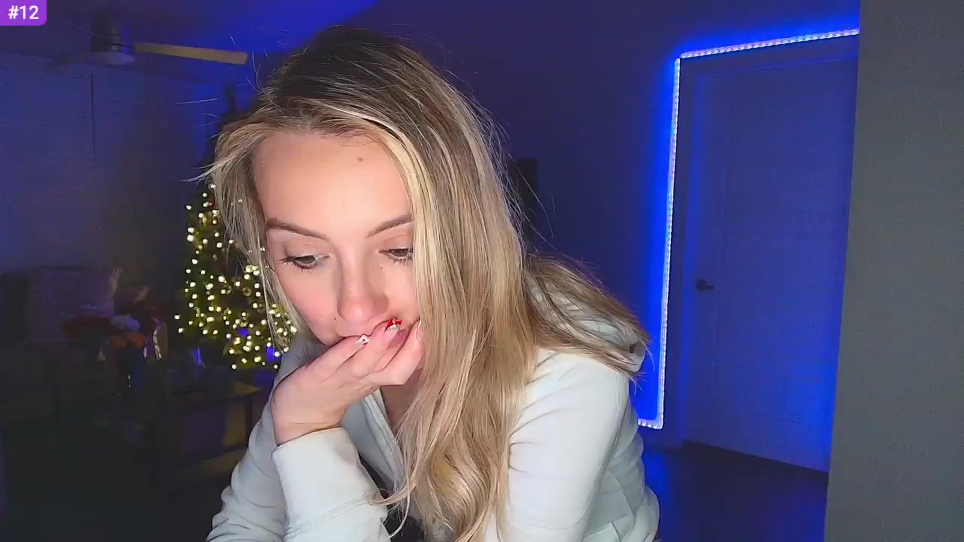 Gallery image thumbnail from Sammy_gray's myfreecams stream on, 02/16/2025, 04:26 image 9 of 20