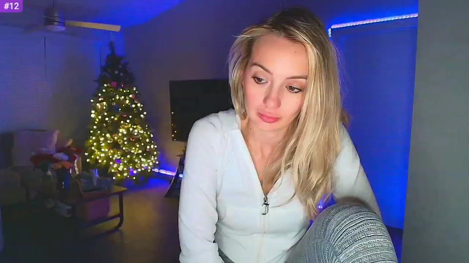 Gallery image thumbnail from Sammy_gray's myfreecams stream on, 02/16/2025, 04:26 image 8 of 20