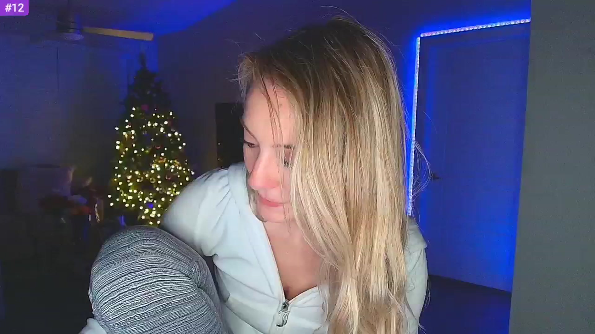 Gallery image thumbnail from Sammy_gray's myfreecams stream on, 02/16/2025, 04:26 image 11 of 20