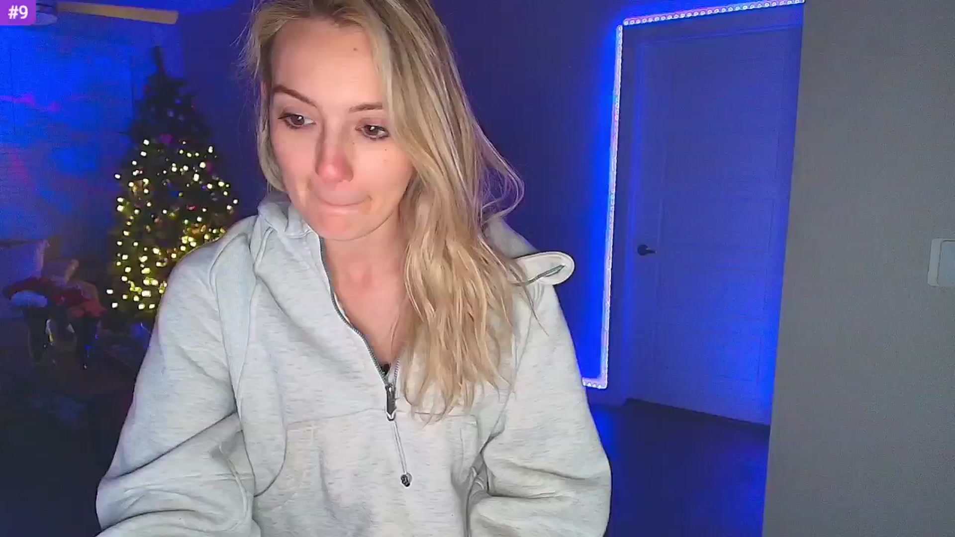 Gallery image thumbnail from Sammy_gray's myfreecams stream on, 02/17/2025, 06:30 image 11 of 20