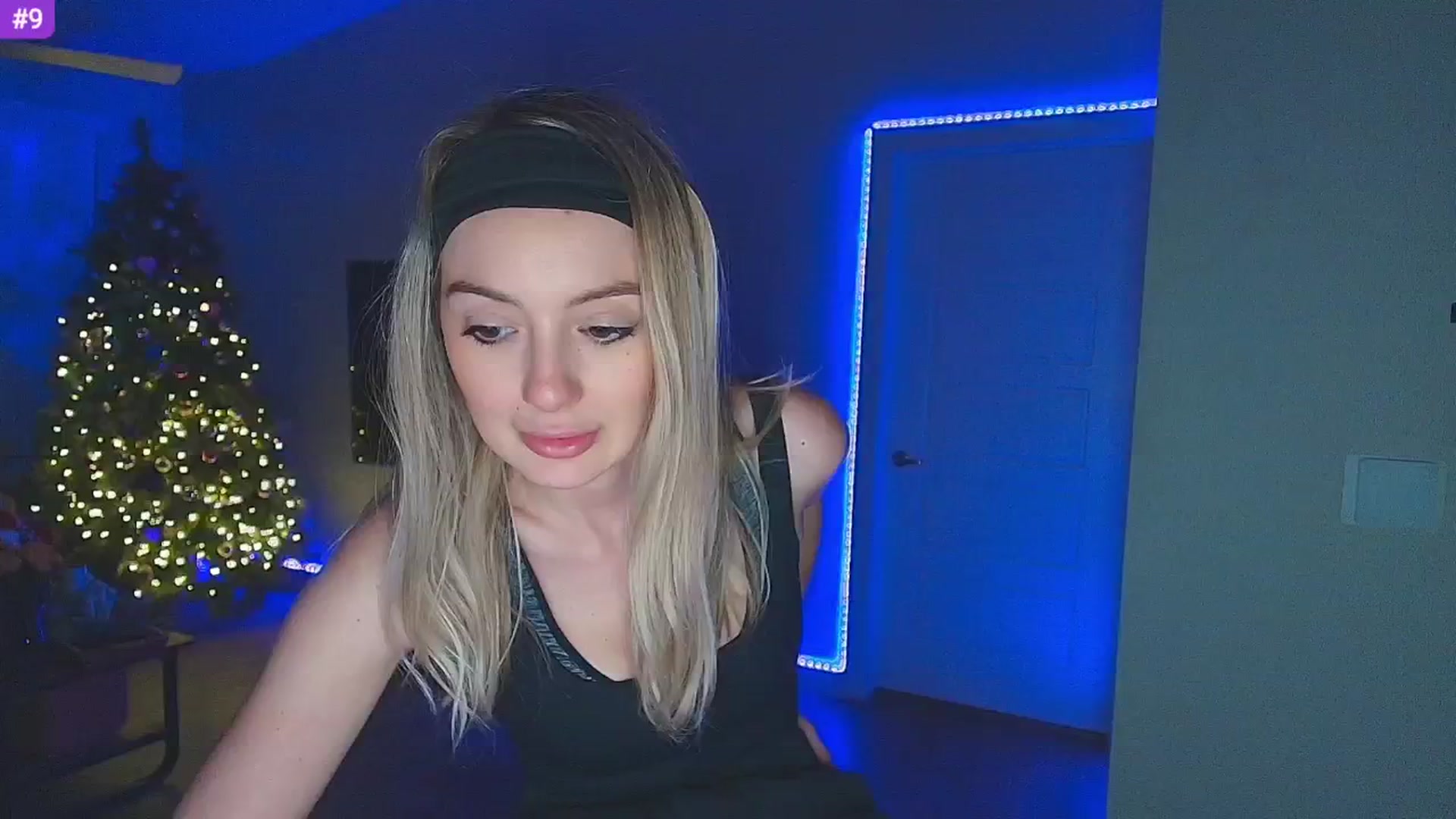 Gallery image thumbnail from Sammy_gray's myfreecams stream on, 02/18/2025, 04:25 image 3 of 20