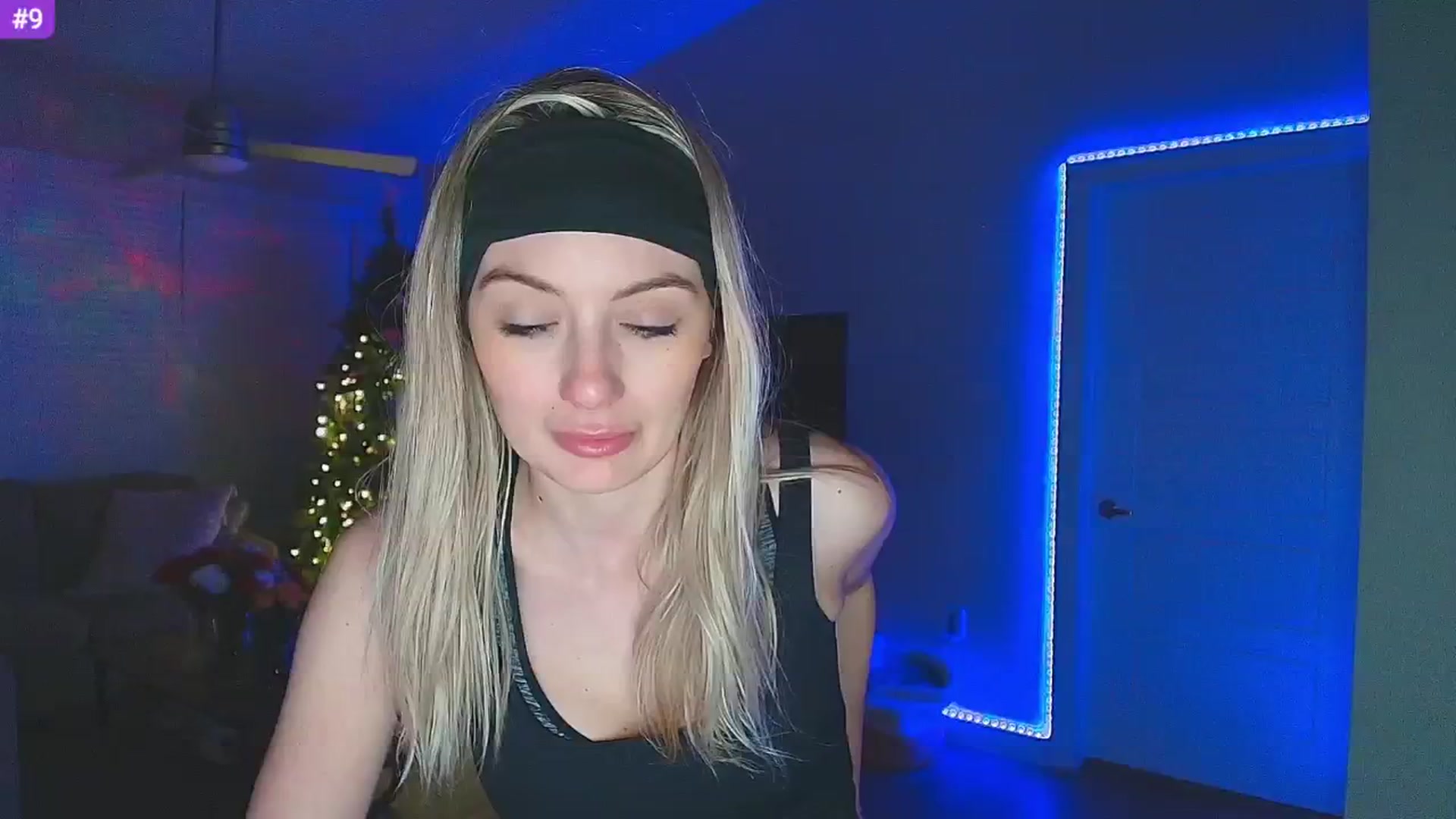Gallery image thumbnail from Sammy_gray's myfreecams stream on, 02/18/2025, 07:16 image 6 of 20