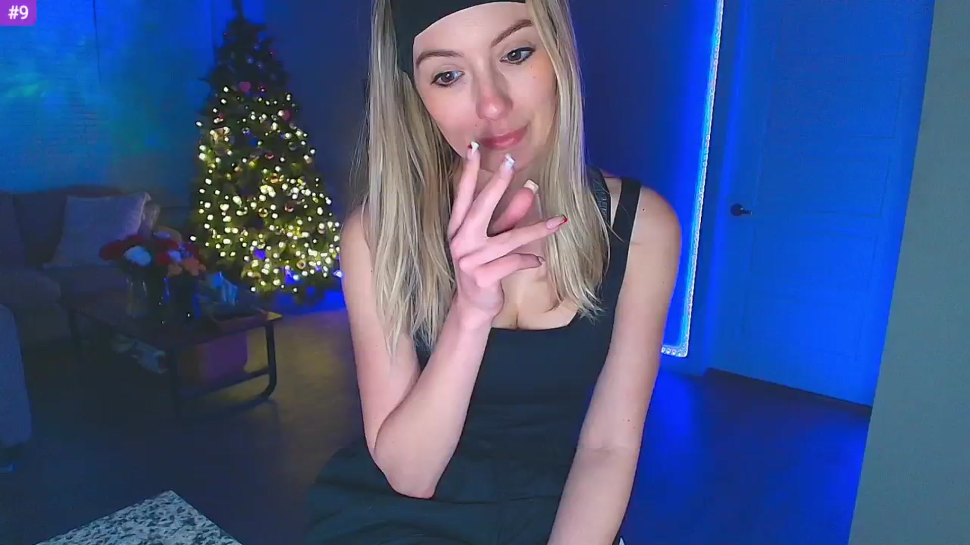 Gallery image thumbnail from Sammy_gray's myfreecams stream on, 02/18/2025, 07:16 image 10 of 20