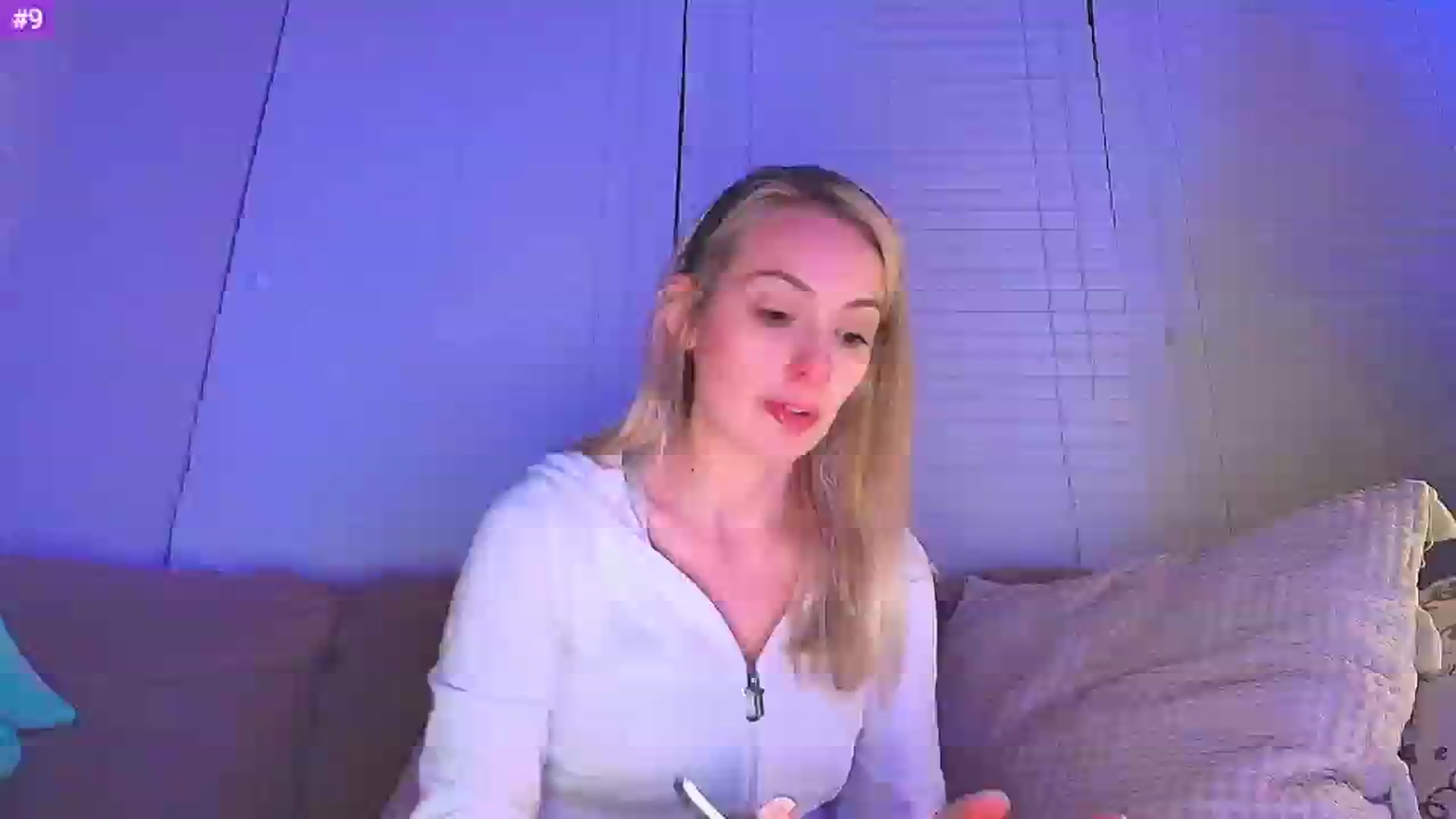 Gallery image thumbnail from Sammy_gray's myfreecams stream on, 02/19/2025, 07:56 image 3 of 20