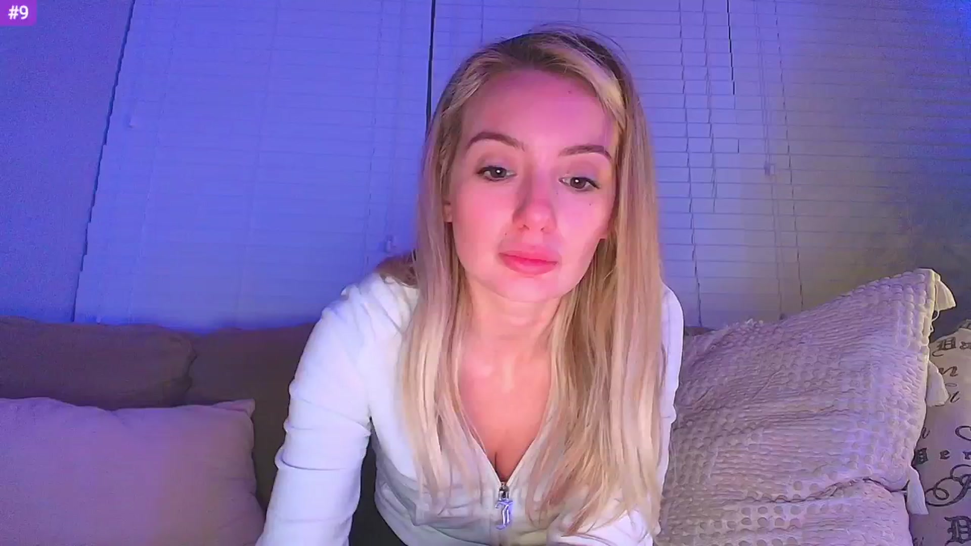 Gallery image thumbnail from Sammy_gray's myfreecams stream on, 02/19/2025, 07:56 image 12 of 20
