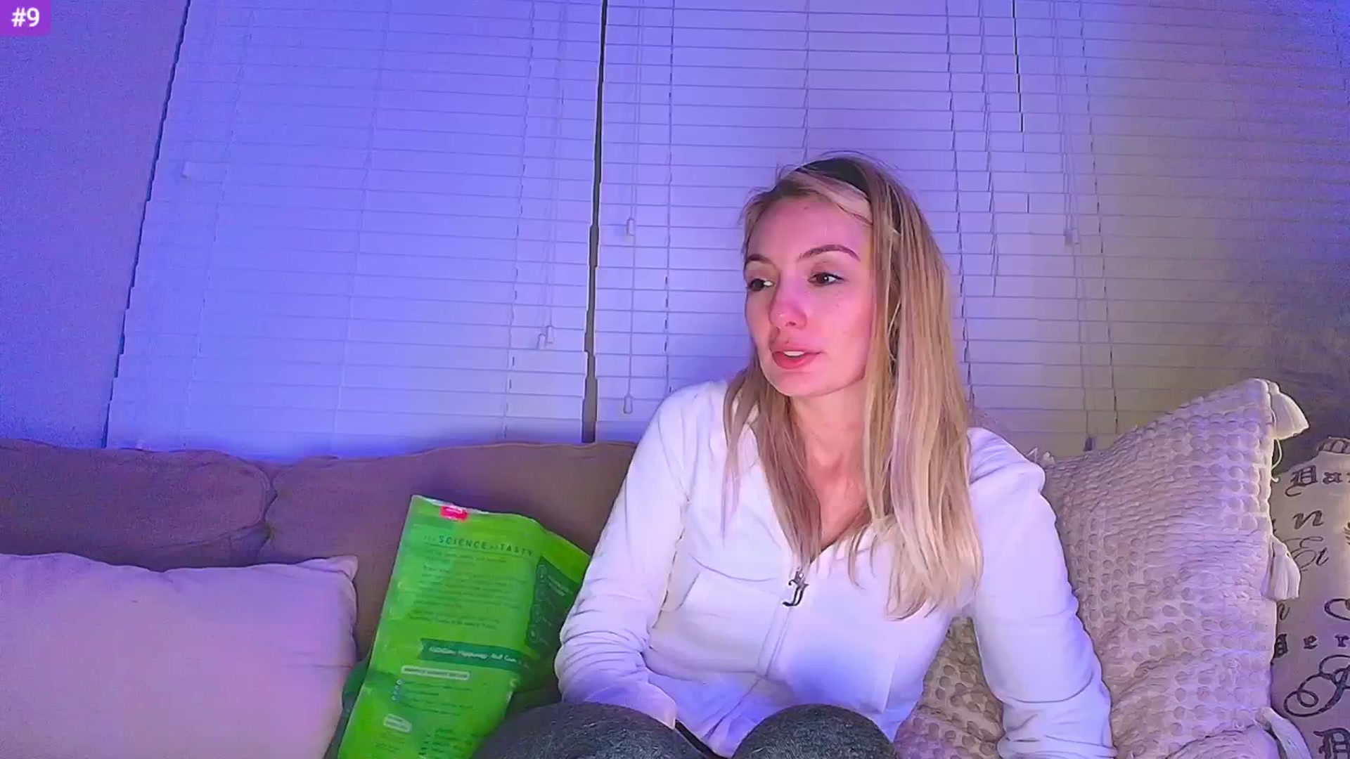 Gallery image thumbnail from Sammy_gray's myfreecams stream on, 02/19/2025, 07:56 image 18 of 20