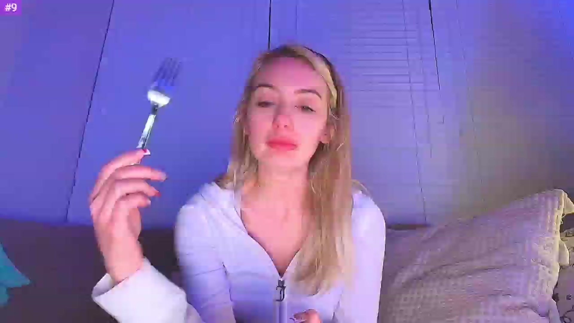 Gallery image thumbnail from Sammy_gray's myfreecams stream on, 02/19/2025, 07:56 image 6 of 20