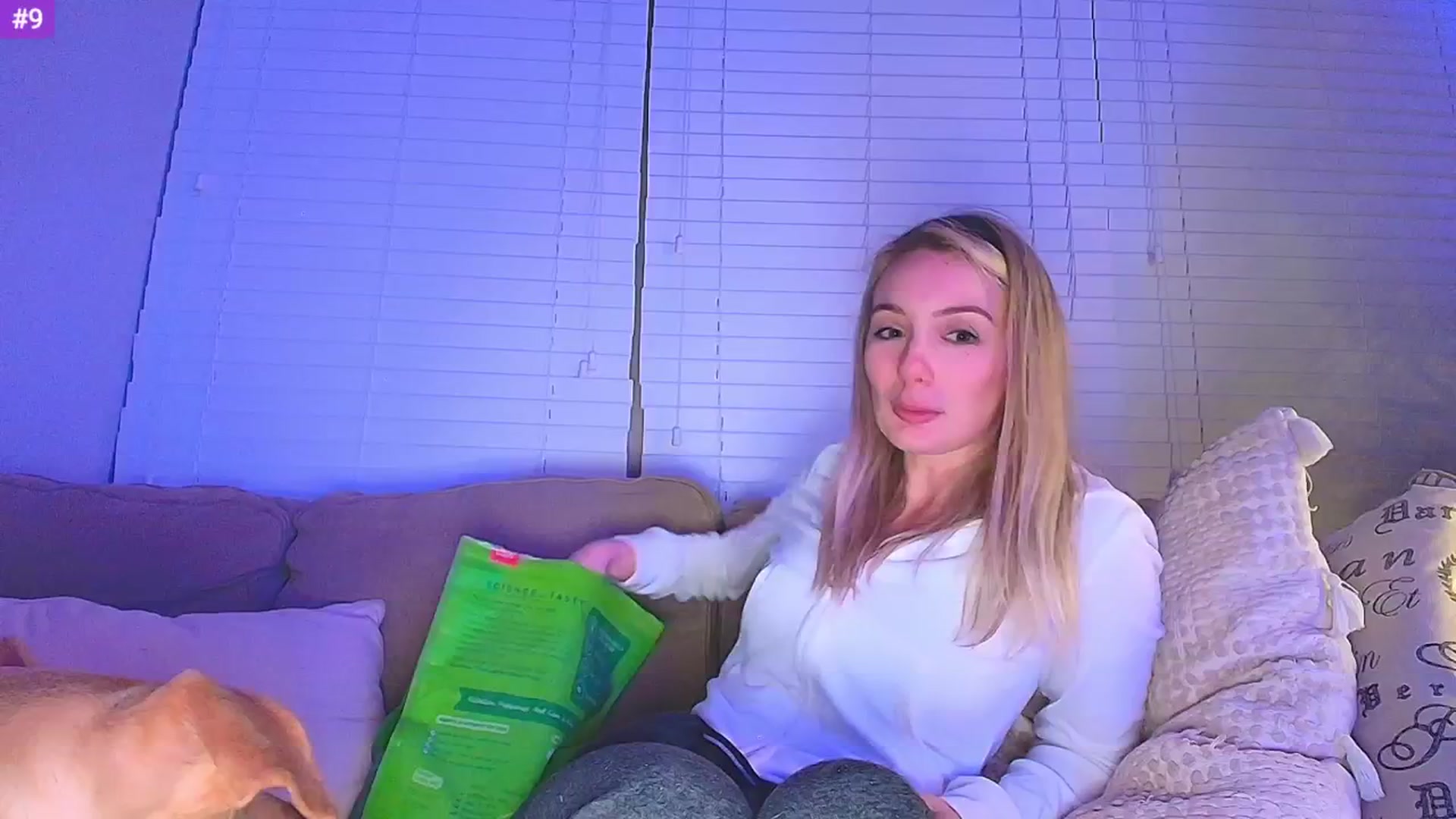 Gallery image thumbnail from Sammy_gray's myfreecams stream on, 02/19/2025, 07:56 image 16 of 20