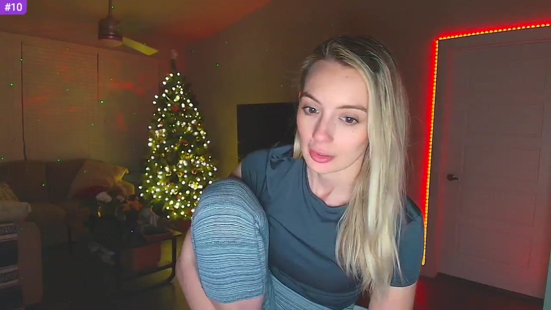 Gallery image thumbnail from Sammy_gray's myfreecams stream on, 02/25/2025, 08:54 image 16 of 20