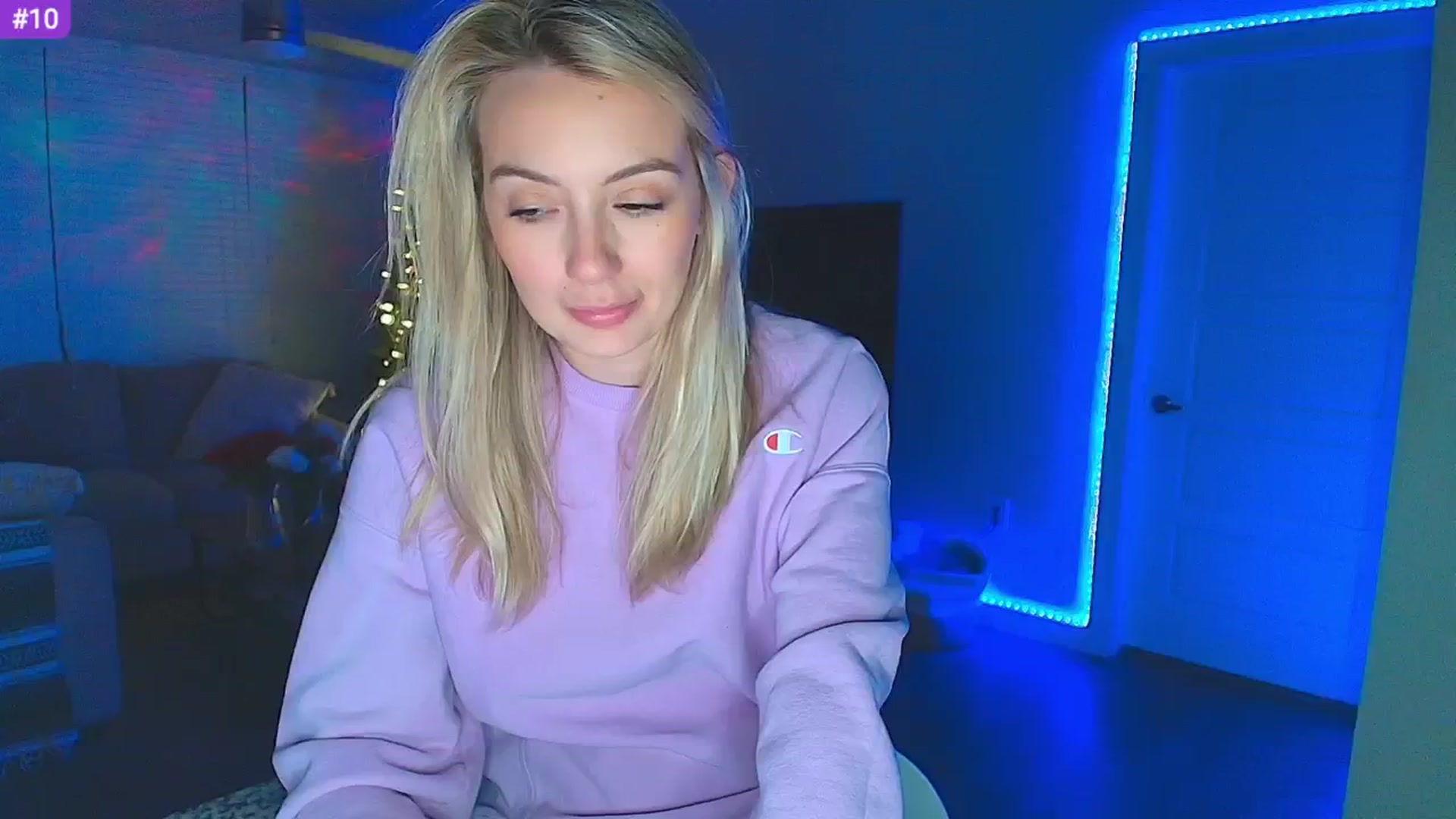Gallery image thumbnail from Sammy_gray's myfreecams stream on, 02/26/2025, 04:33 image 4 of 20