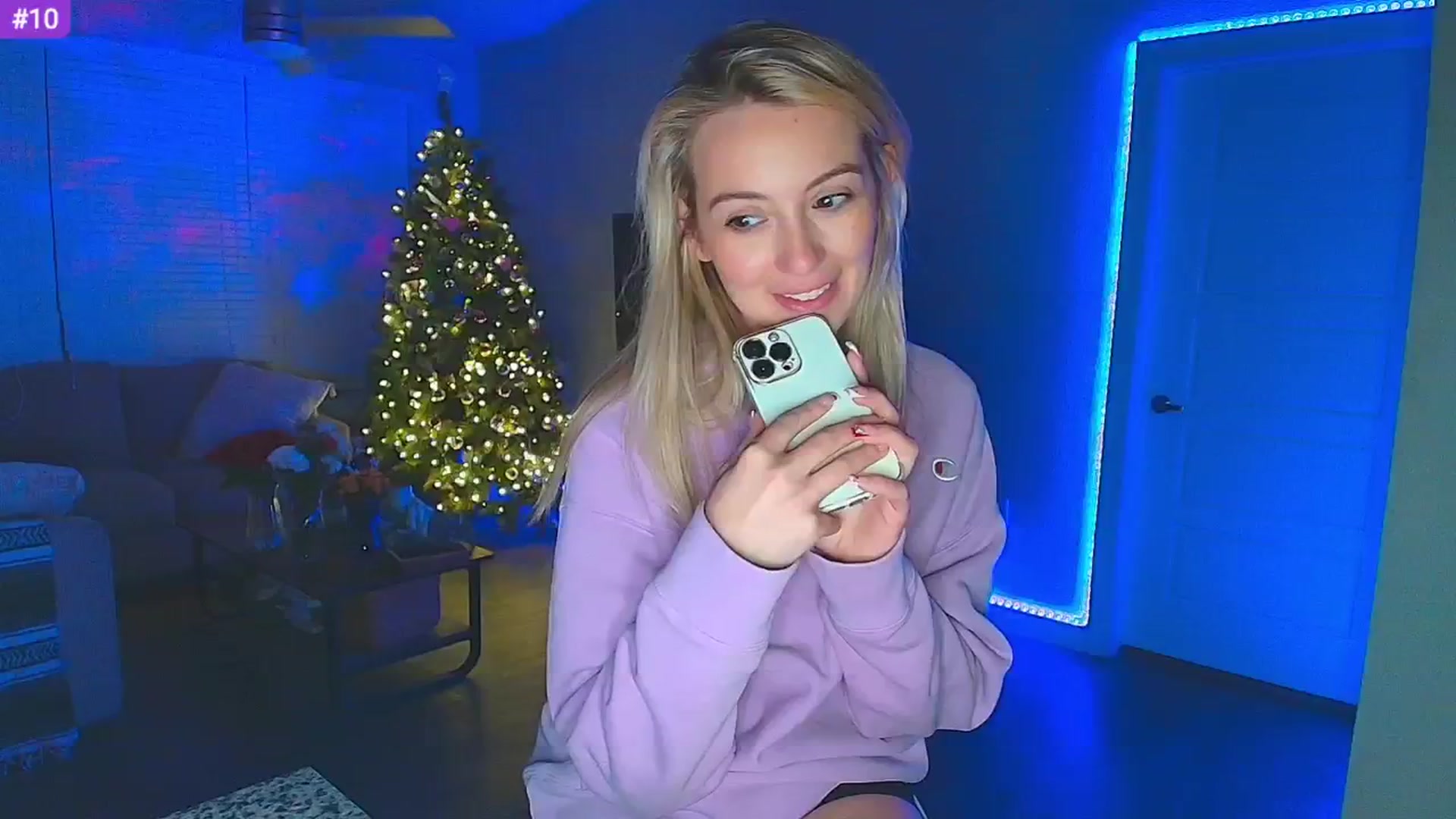 Gallery image thumbnail from Sammy_gray's myfreecams stream on, 02/26/2025, 04:33 image 7 of 20