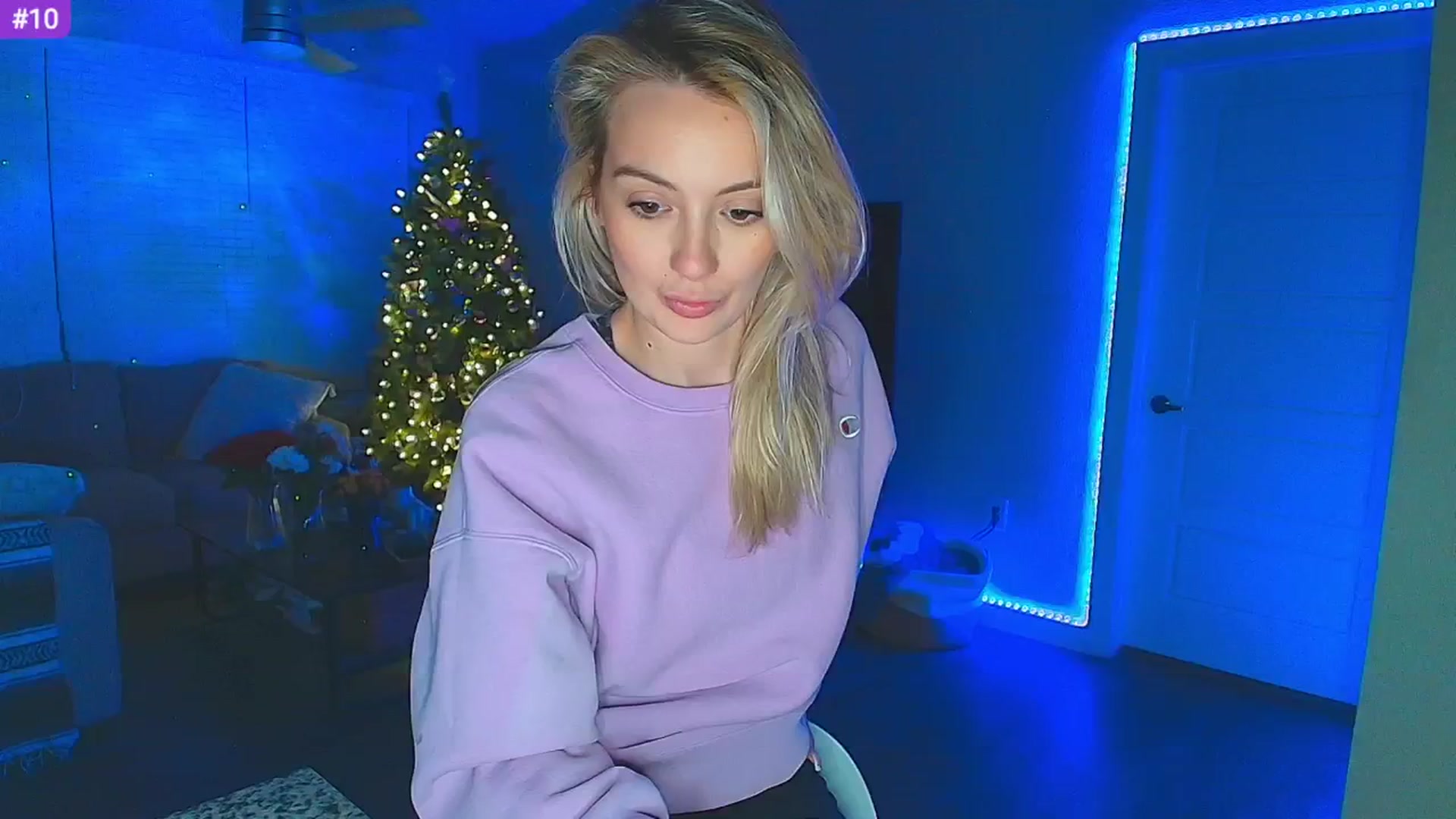 Gallery image thumbnail from Sammy_gray's myfreecams stream on, 02/26/2025, 04:33 image 17 of 20