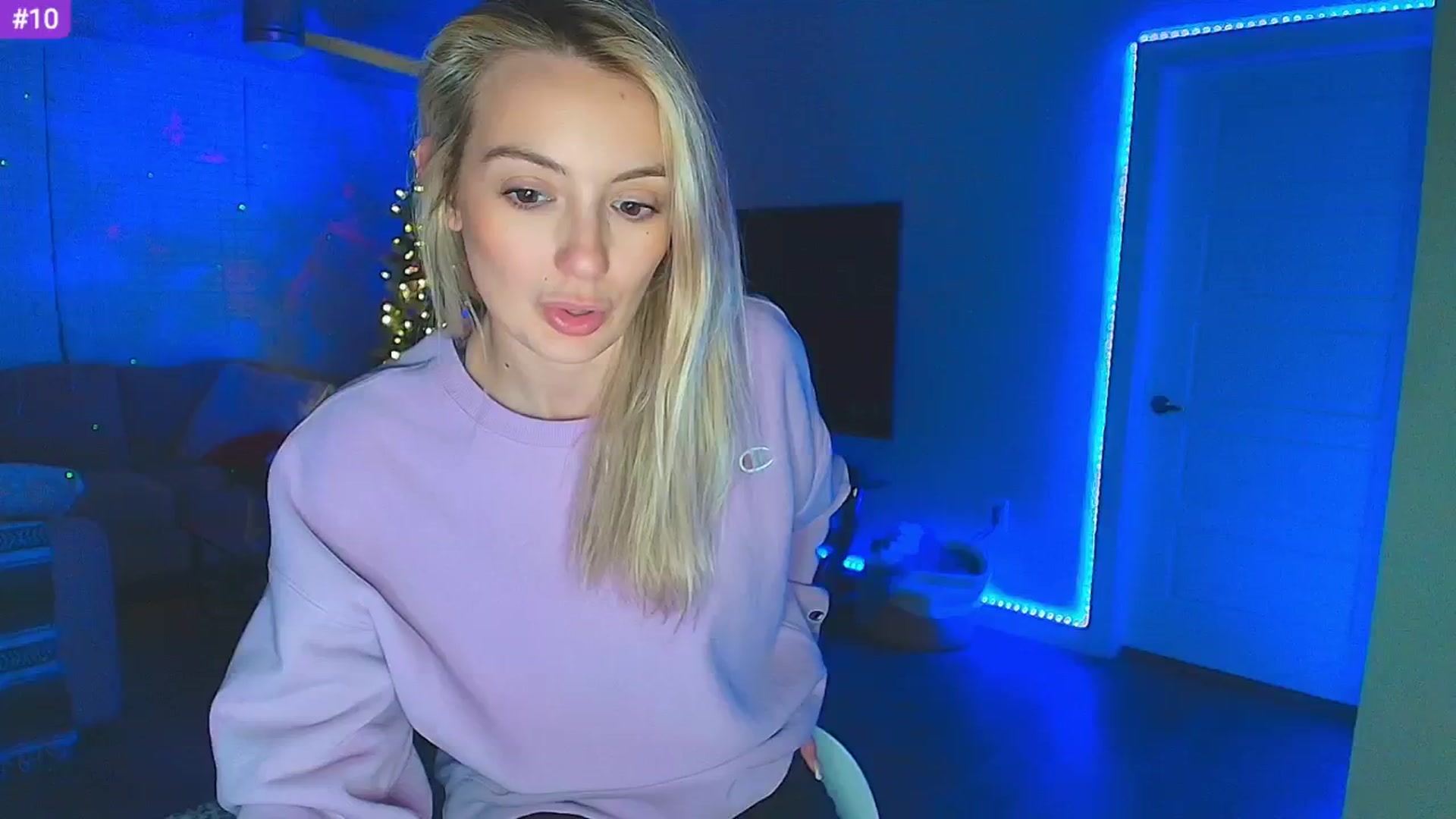Gallery image thumbnail from Sammy_gray's myfreecams stream on, 02/26/2025, 04:33 image 18 of 20