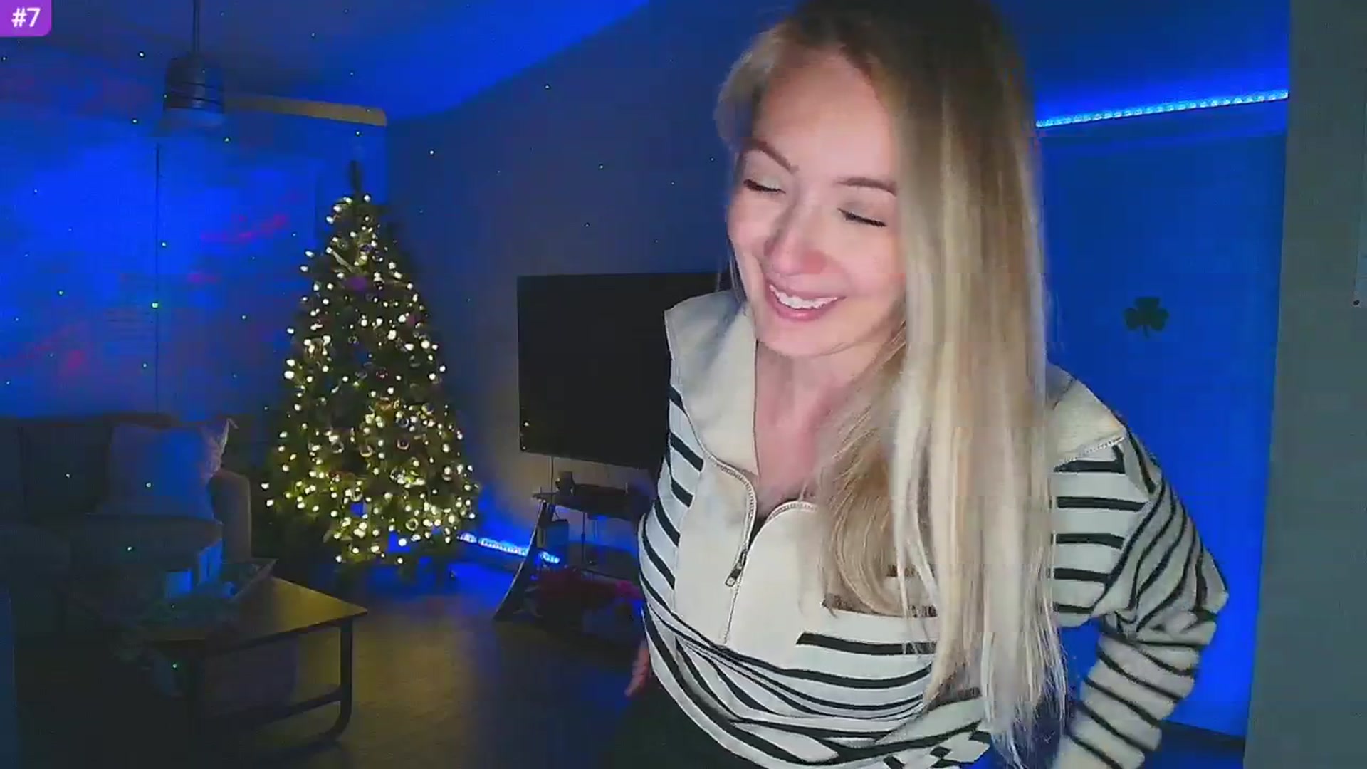 Gallery image thumbnail from Sammy_gray's myfreecams stream on, 03/04/2025, 04:58 image 16 of 20