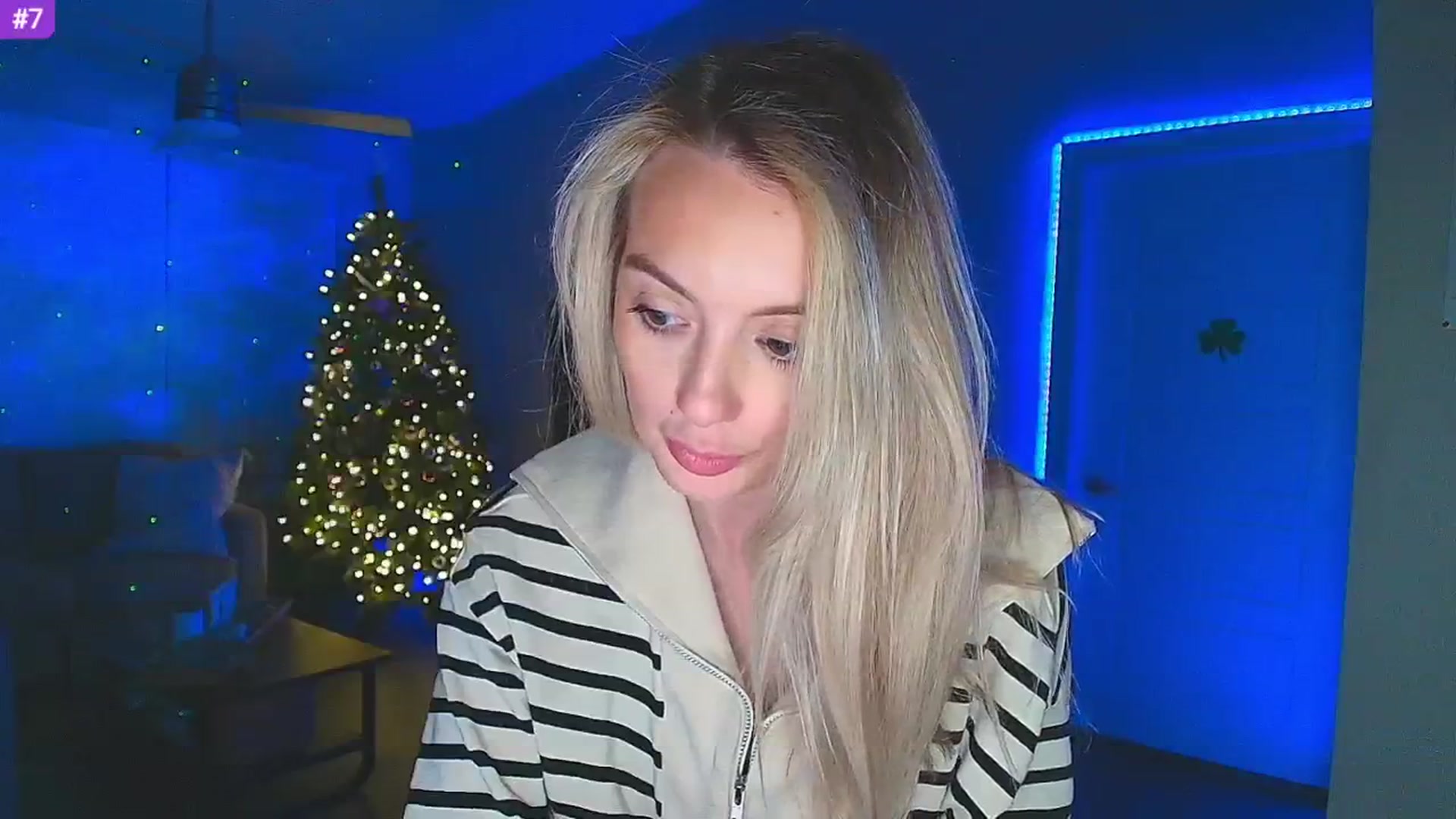 Gallery image thumbnail from Sammy_gray's myfreecams stream on, 03/04/2025, 04:58 image 19 of 20